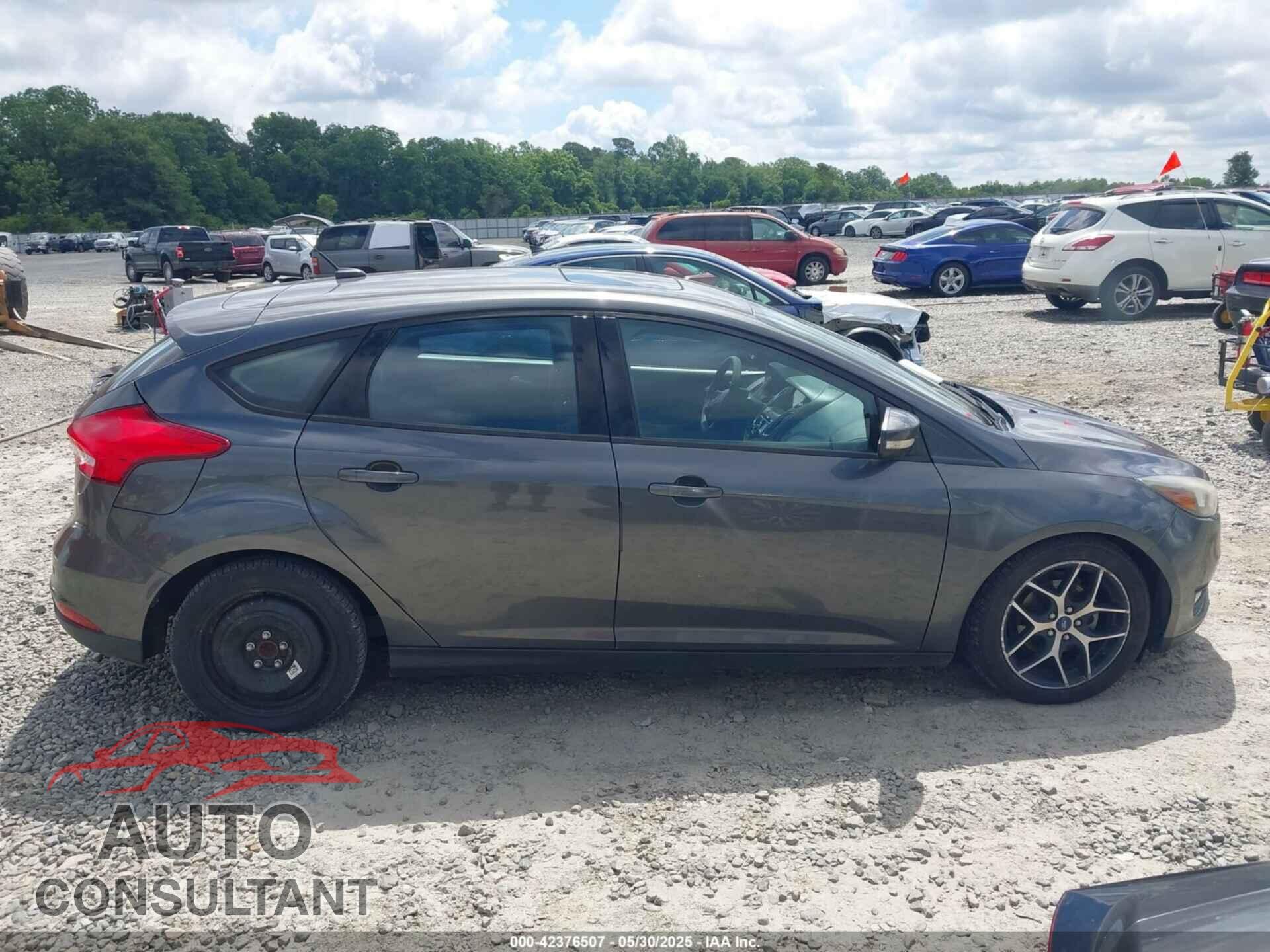 FORD FOCUS 2017 - 1FADP3M21HL264595