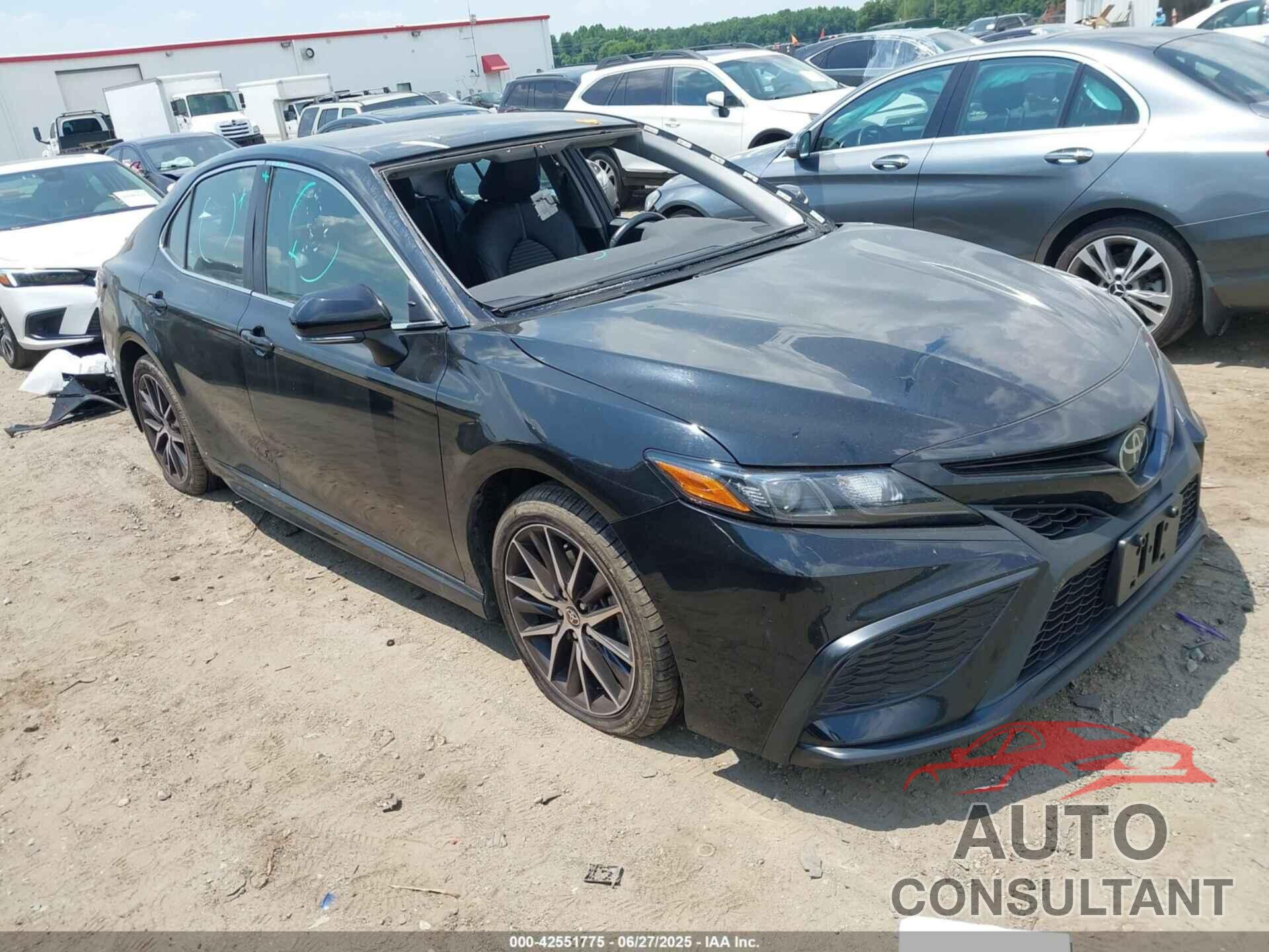 TOYOTA CAMRY 2022 - 4T1G11AK3NU686869