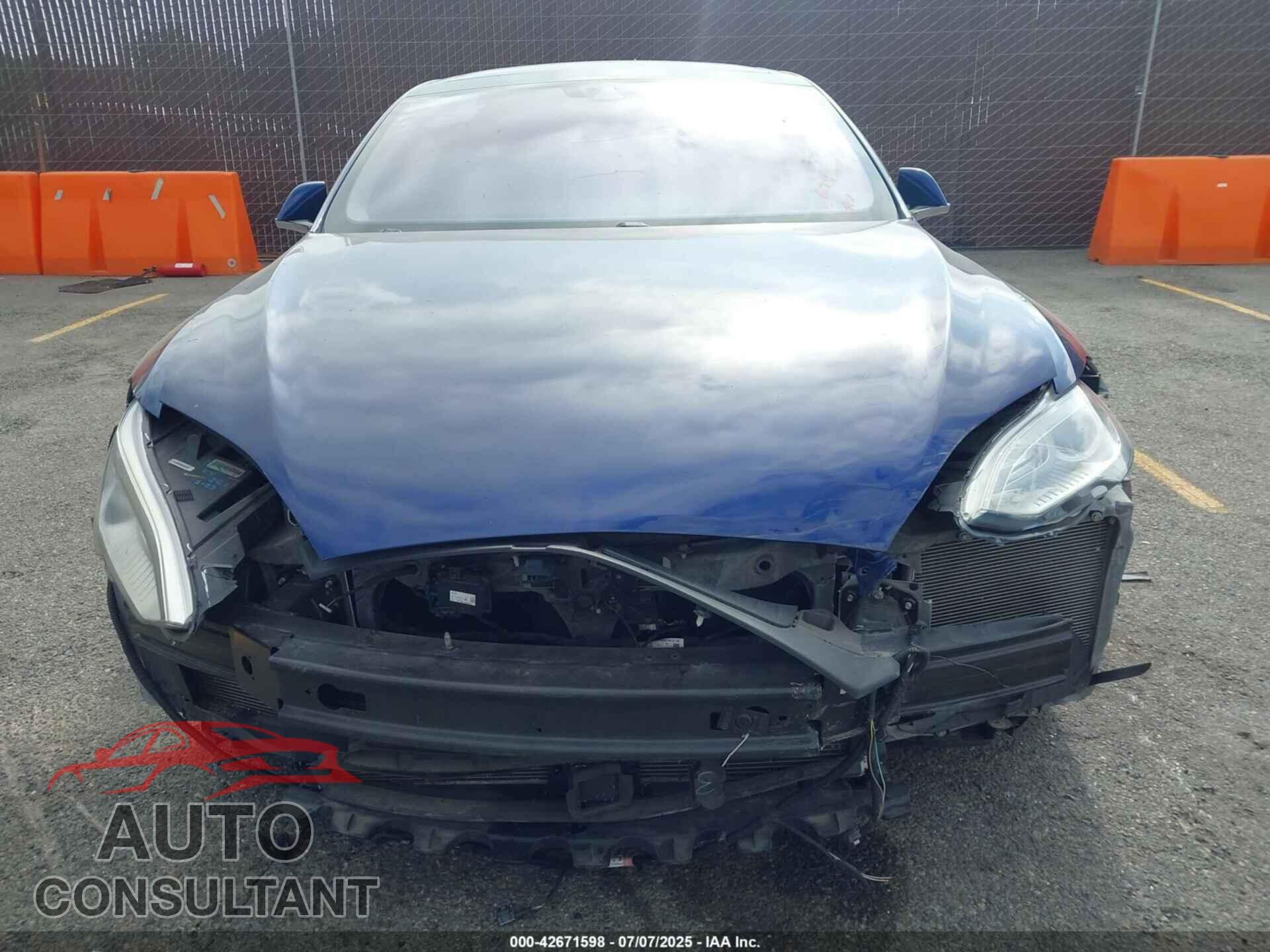 TESLA MODEL S 2016 - 5YJSA1E16GF129921