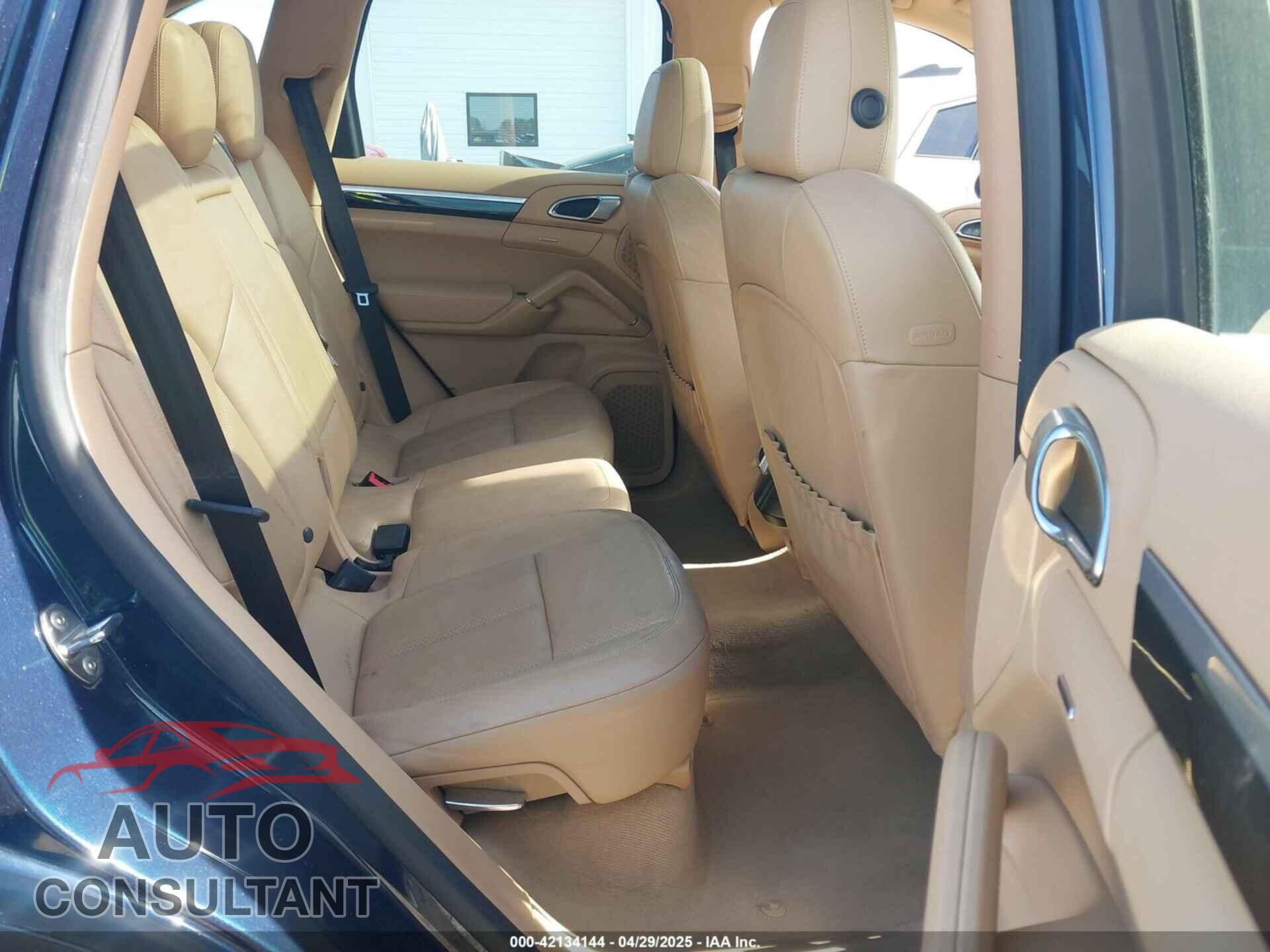 PORSCHE CAYENNE 2013 - WP1AA2A2XDLA05934
