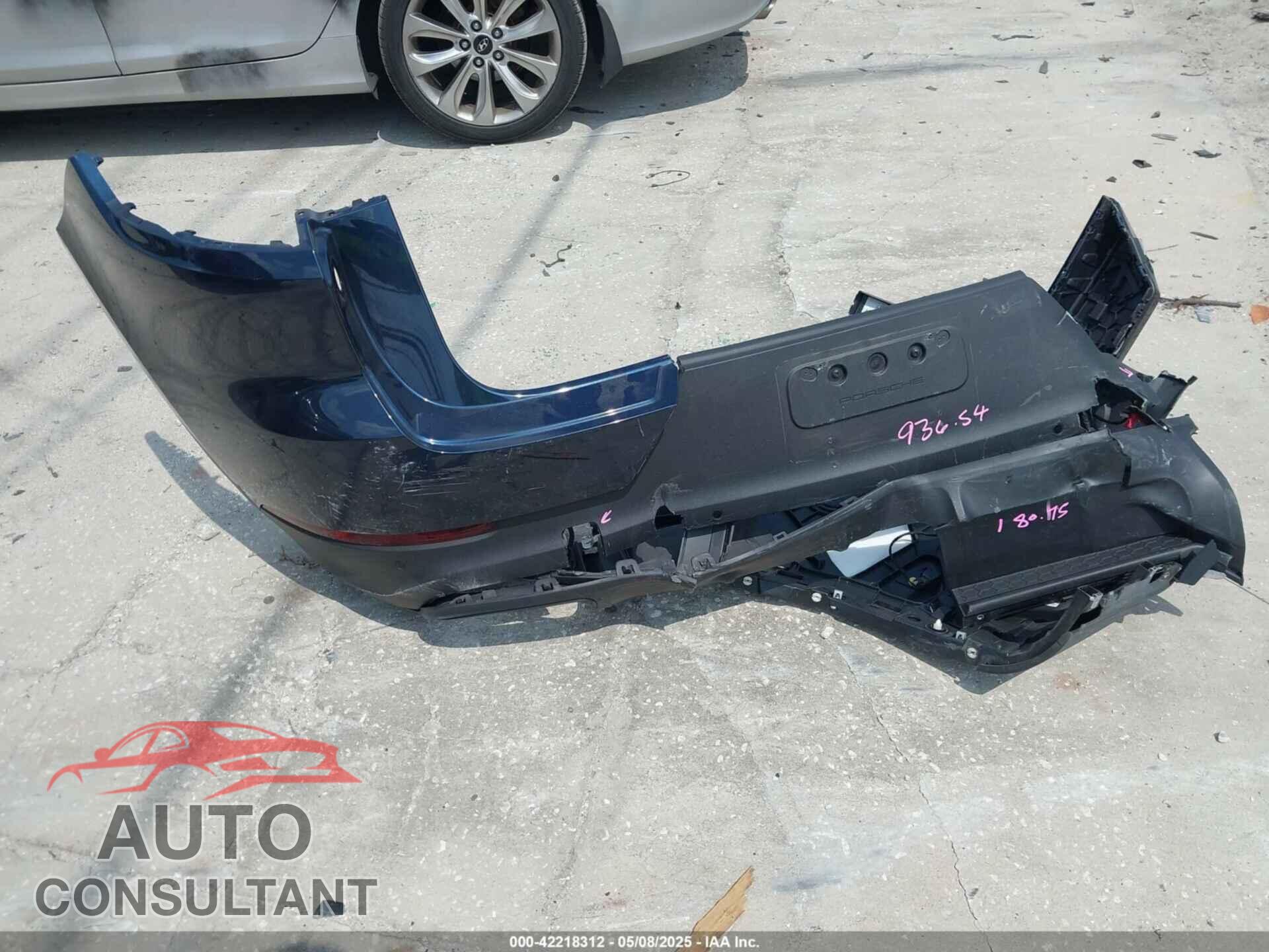PORSCHE CAYENNE 2024 - WP1AA2AY2RDA02192
