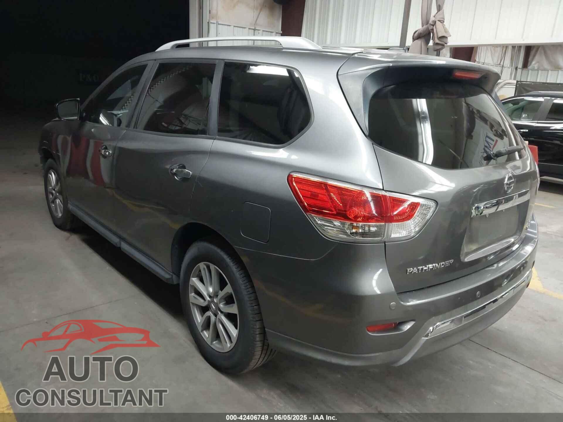 NISSAN PATHFINDER 2015 - 5N1AR2MMXFC661069