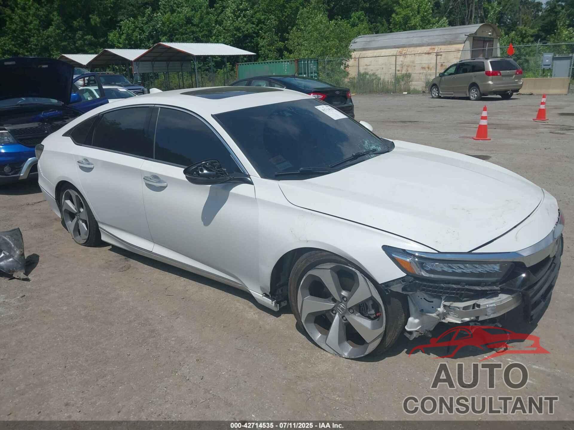 HONDA ACCORD 2018 - 1HGCV2F96JA024901