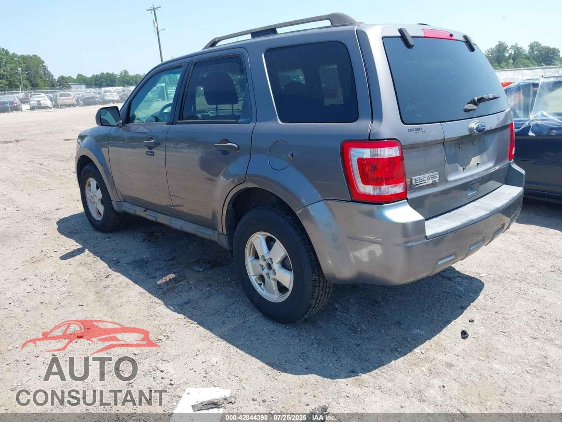 FORD ESCAPE 2011 - 1FMCU9D79BKC11522