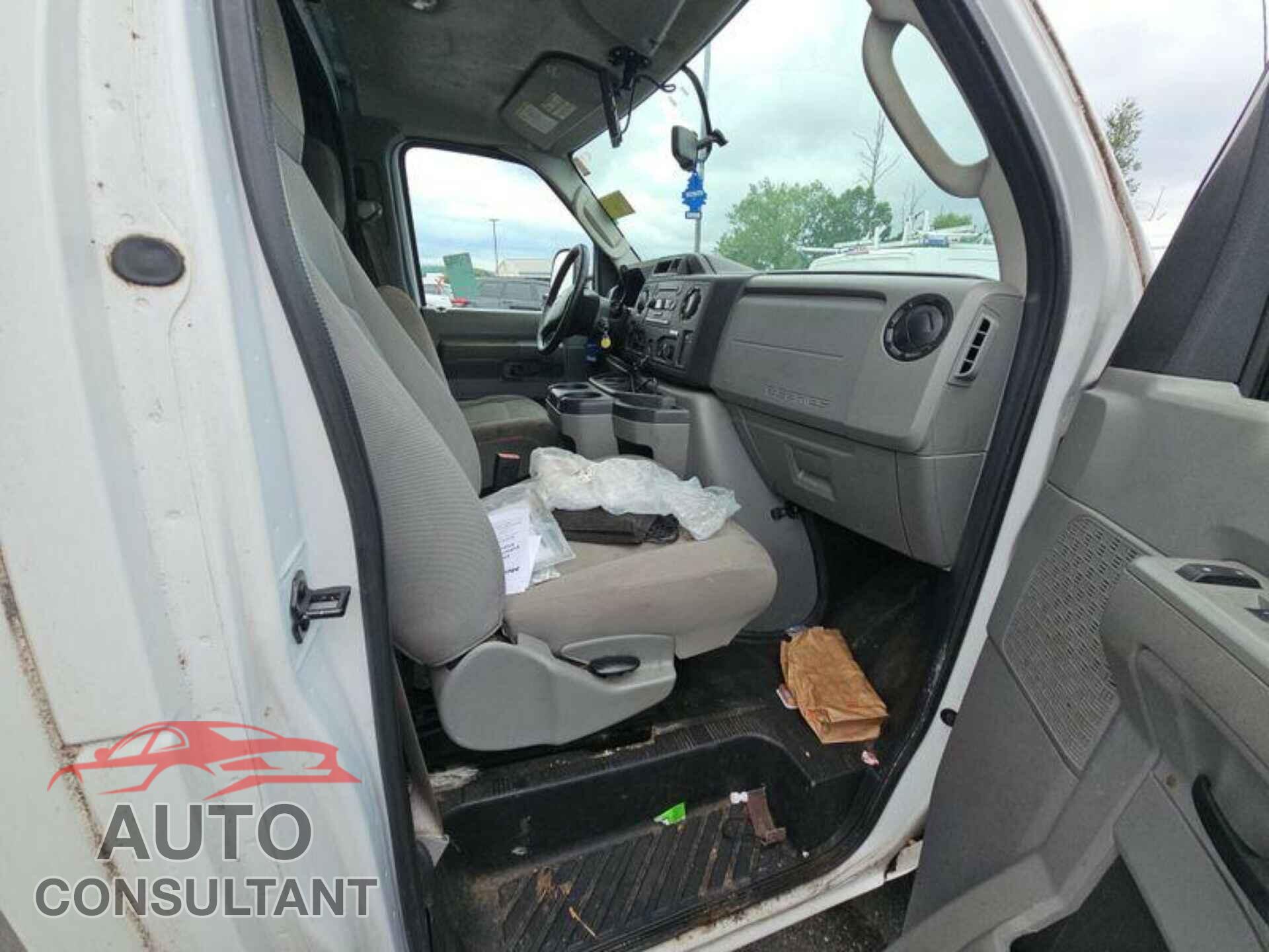FORD ECONOLINE 2019 - 1FDWE3F66KDC38581