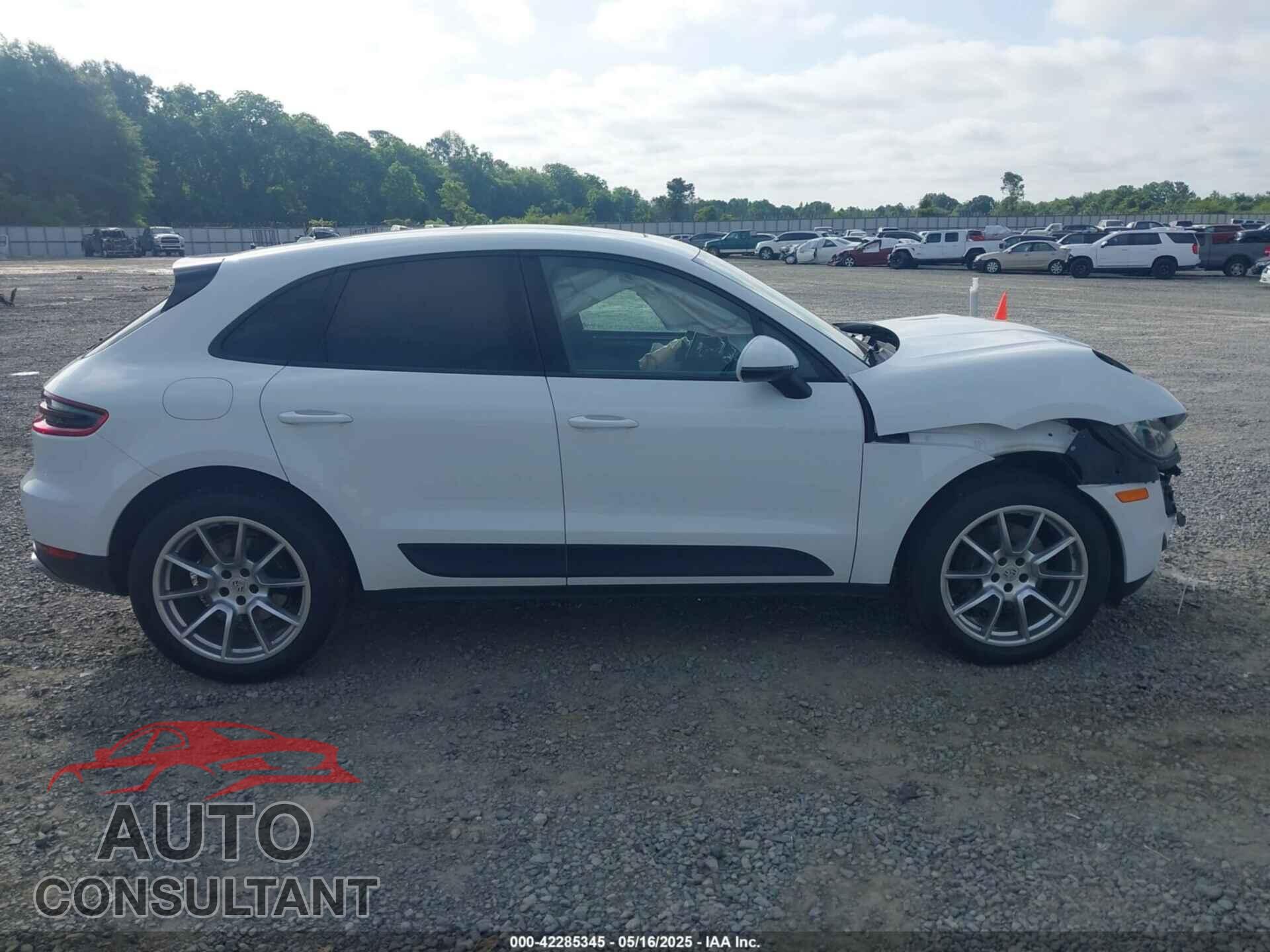 PORSCHE MACAN 2018 - WP1AA2A54JLB22639