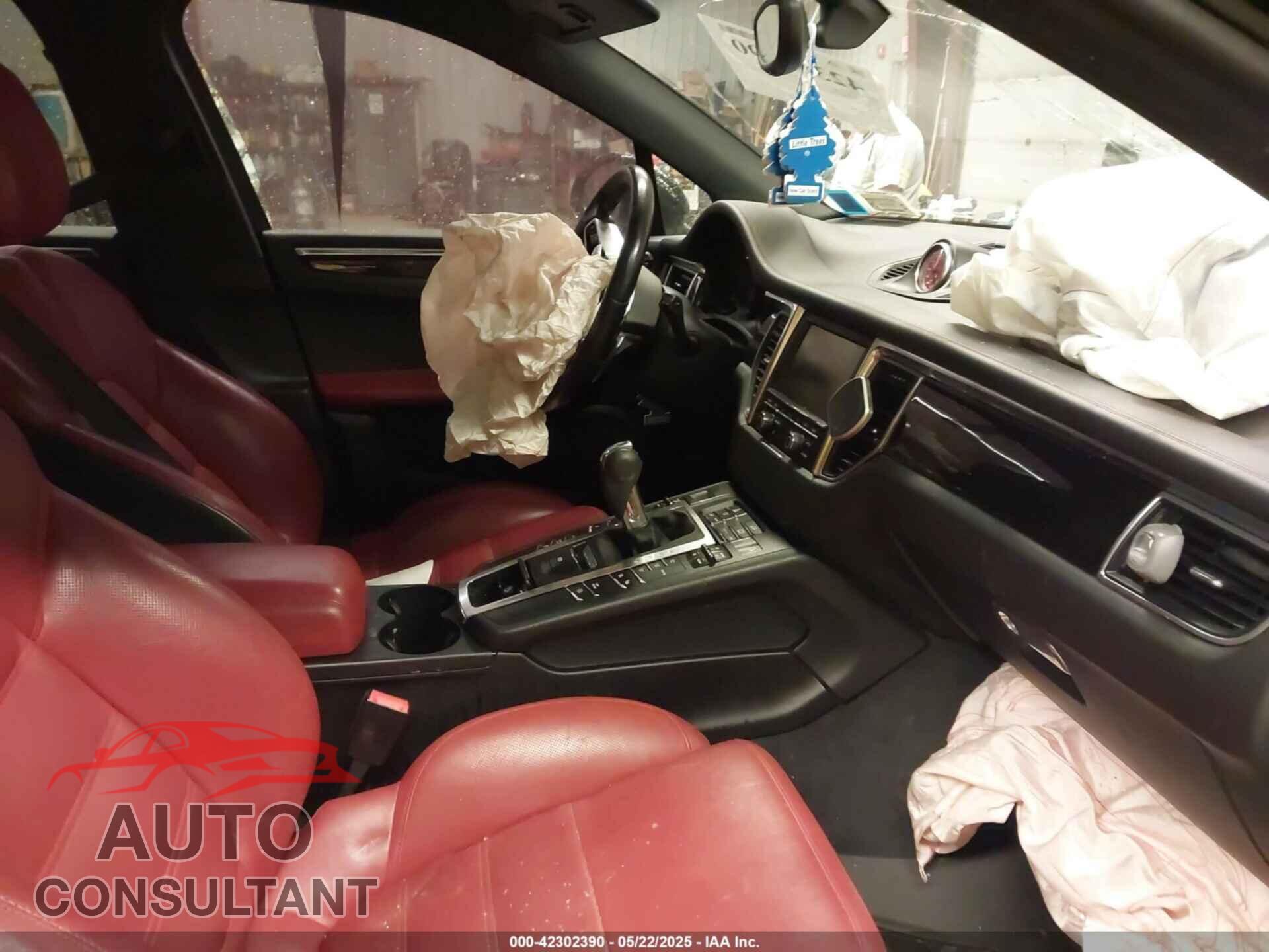 PORSCHE MACAN 2015 - WP1AB2A55FLB41477