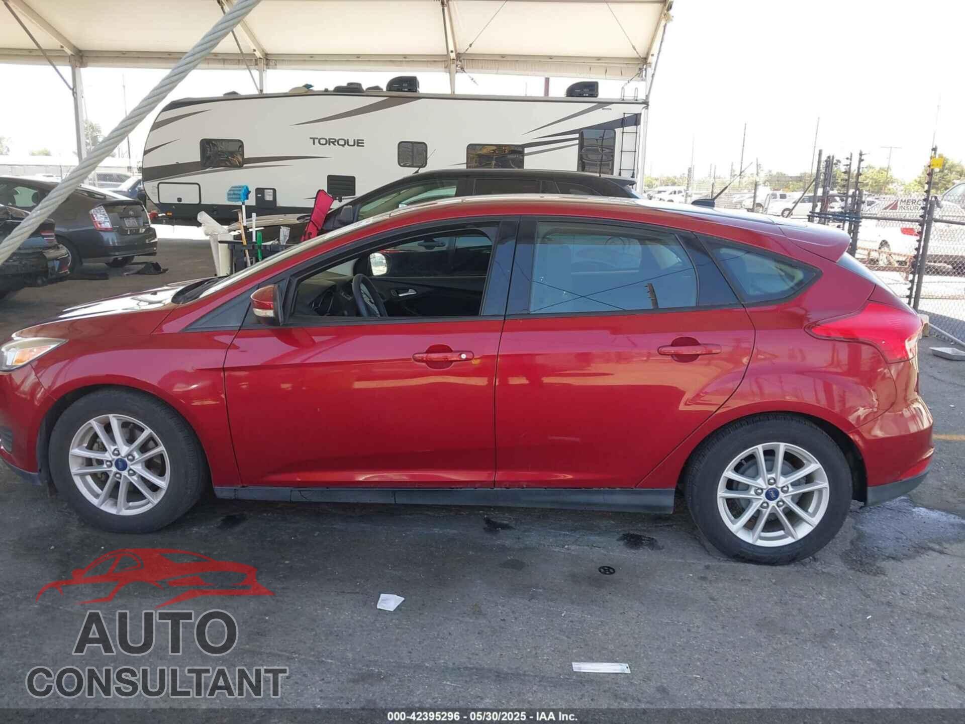 FORD FOCUS 2015 - 1FADP3K29FL201325