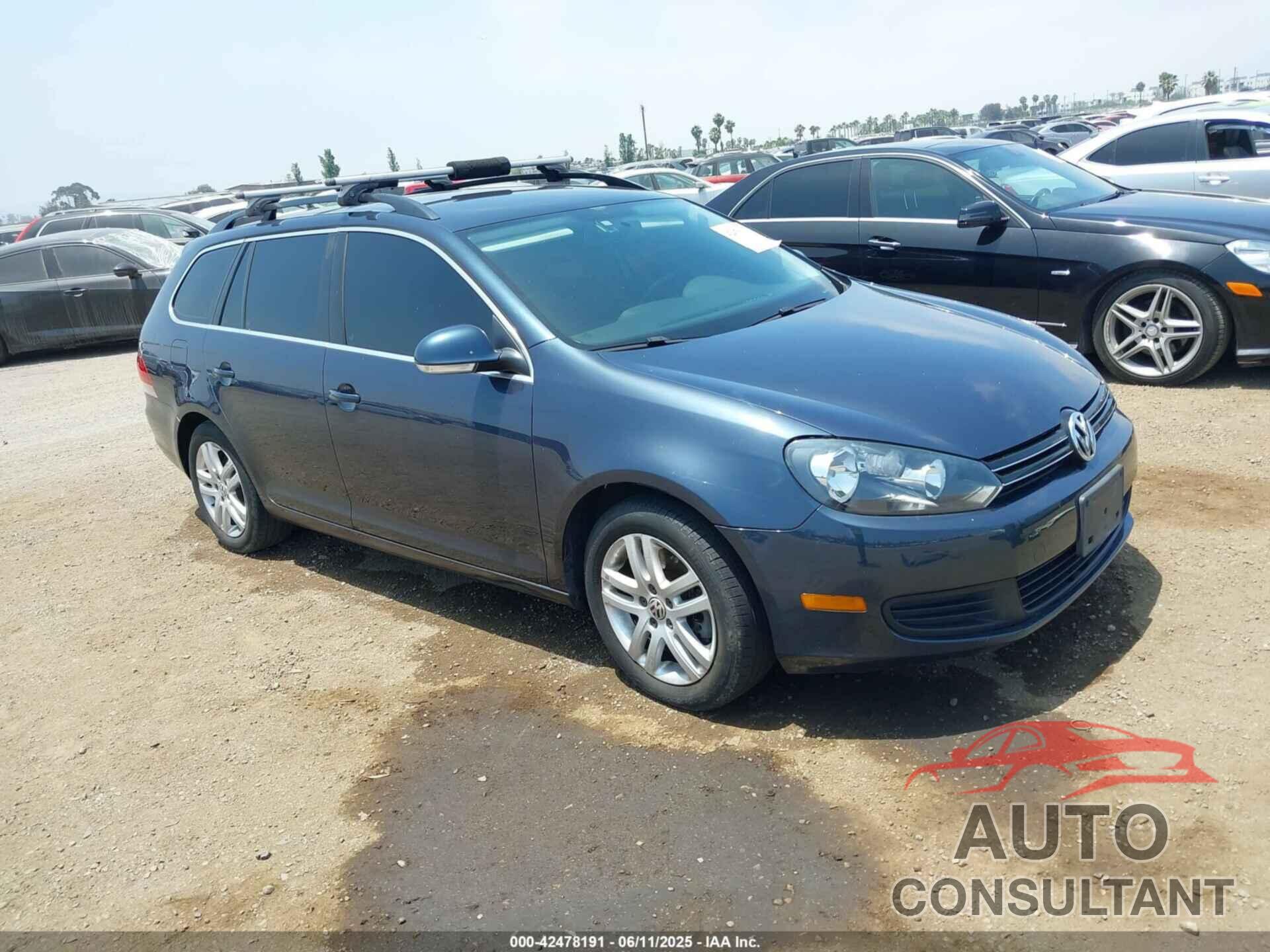 VOLKSWAGEN JETTA 2010 - 3VWPL7AJ8AM618684