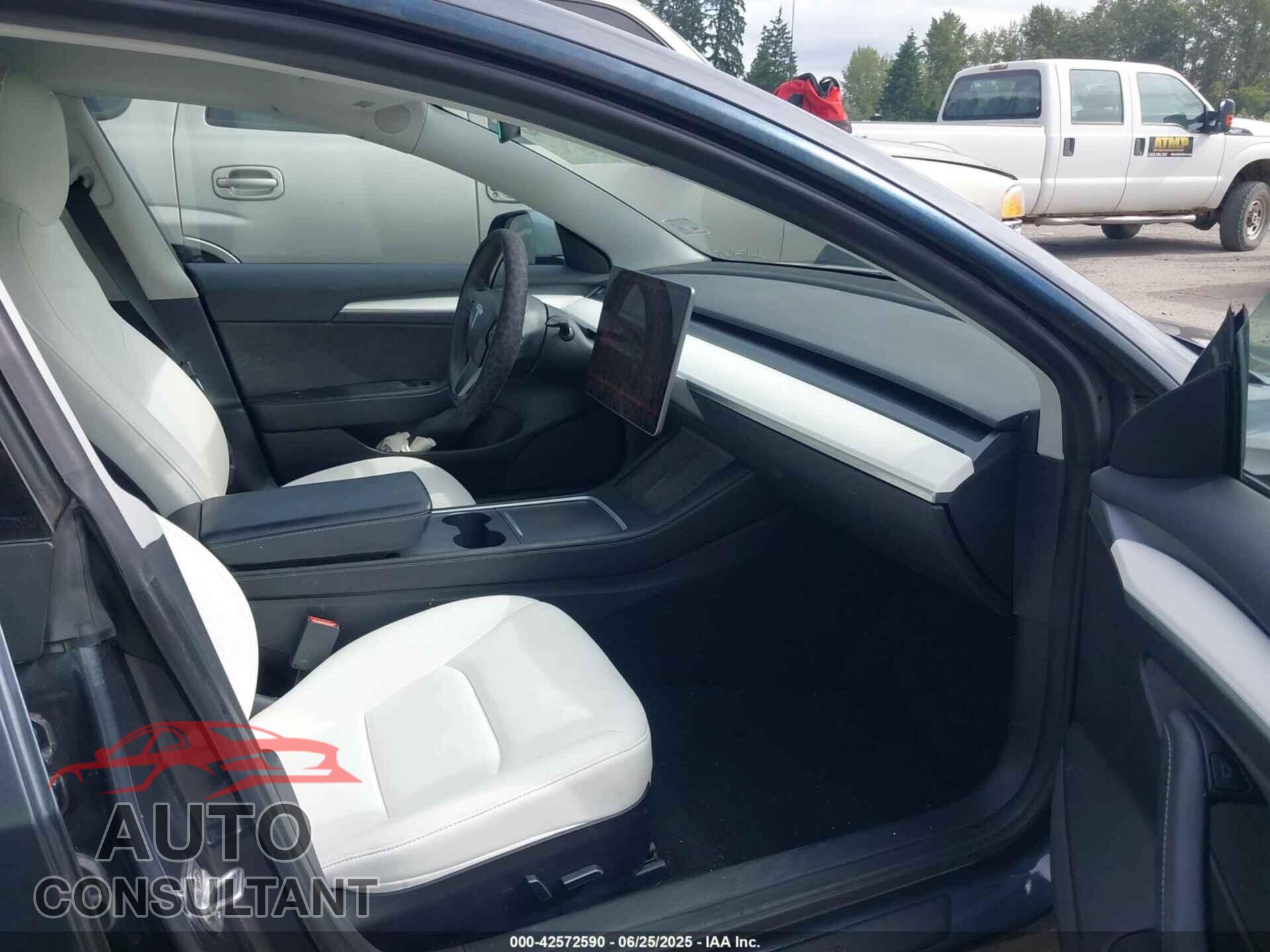 TESLA MODEL 3 2021 - 5YJ3E1EA3MF092637