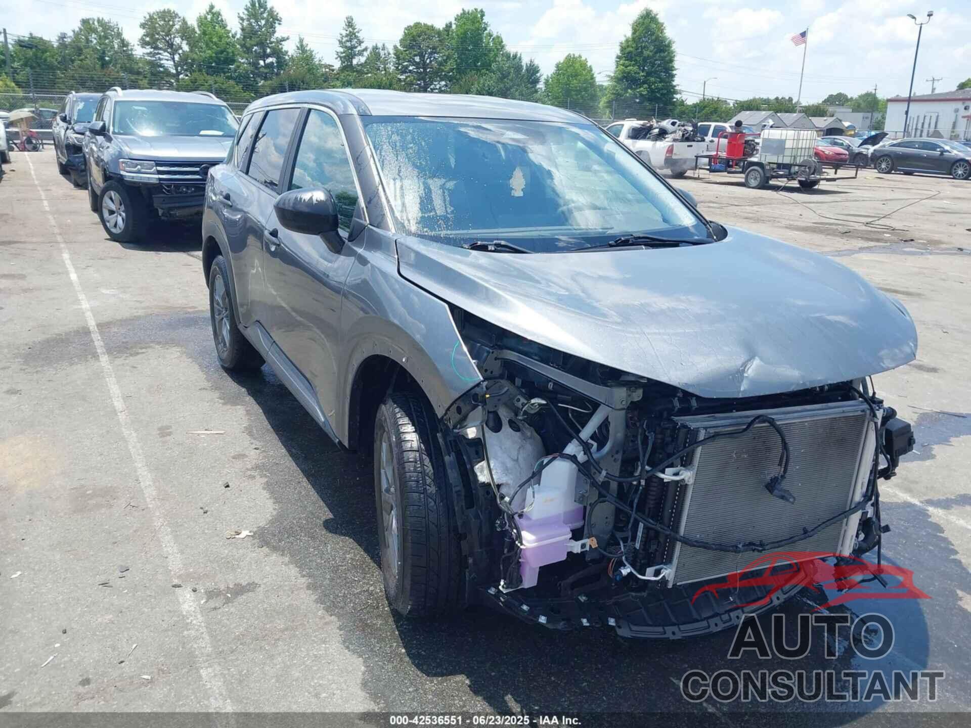 NISSAN ROGUE 2023 - 5N1BT3AB3PC779738