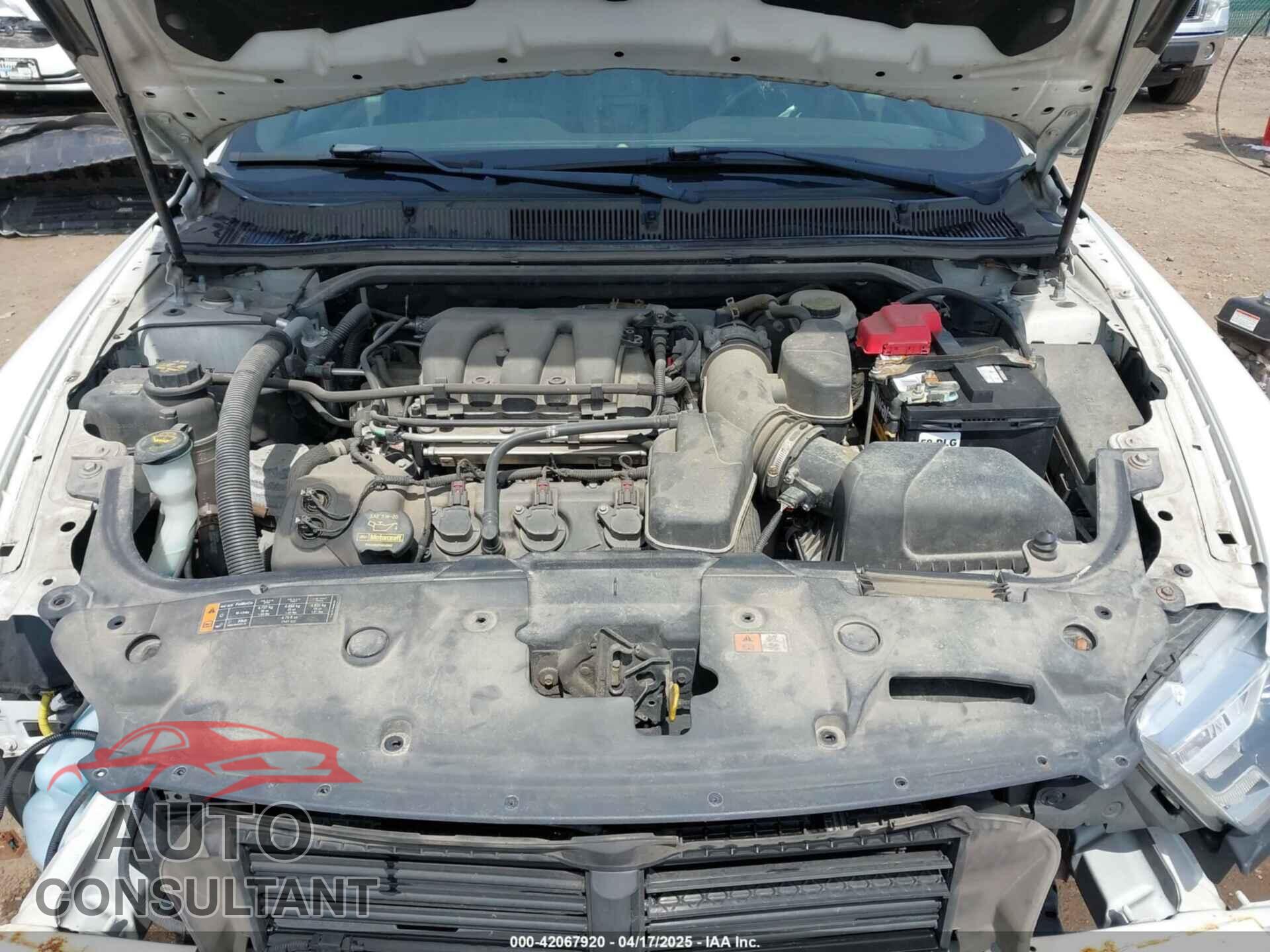 FORD TAURUS 2013 - 1FAHP2E89DG107558
