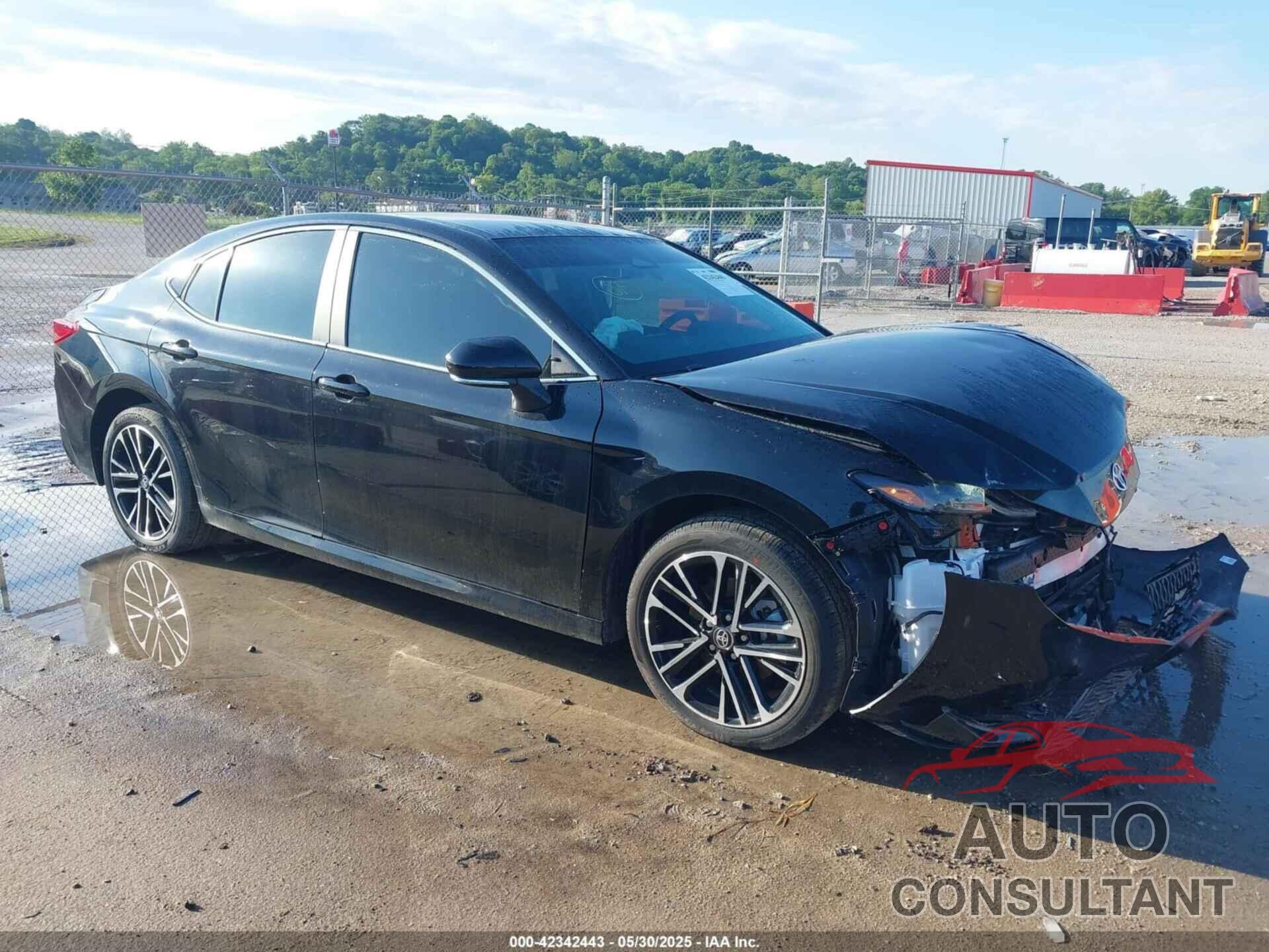 TOYOTA CAMRY 2025 - 4T1DAACK6SU584333