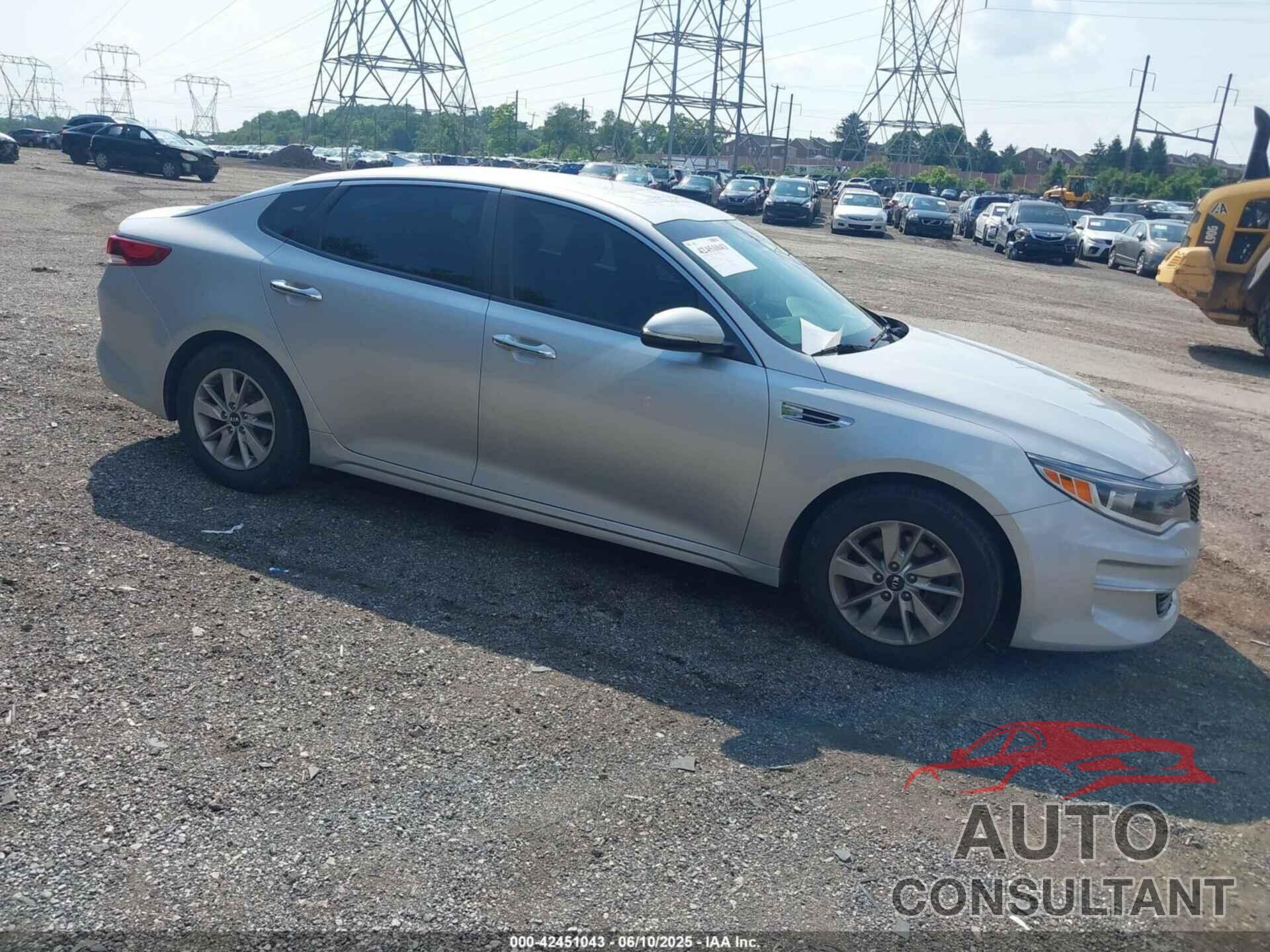 KIA OPTIMA 2017 - KNAGT4L30H5150138
