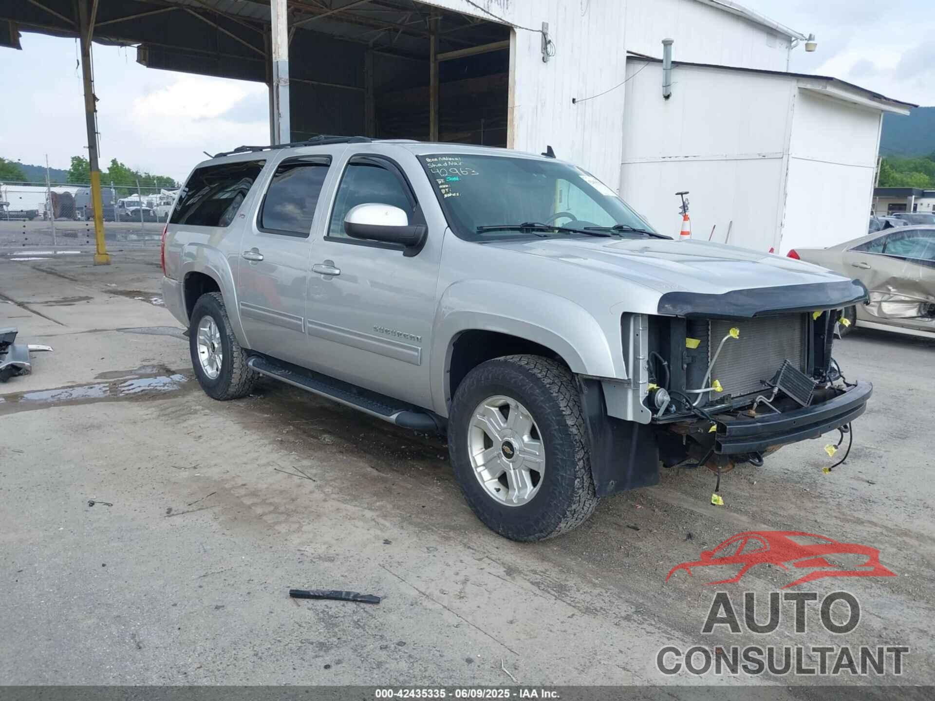 CHEVROLET SUBURBAN 1500 2011 - 1GNSKJE32BR330742