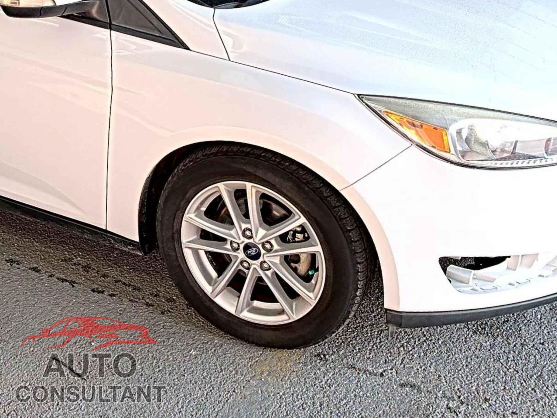 FORD FOCUS 2017 - 1FADP3K29HL315327