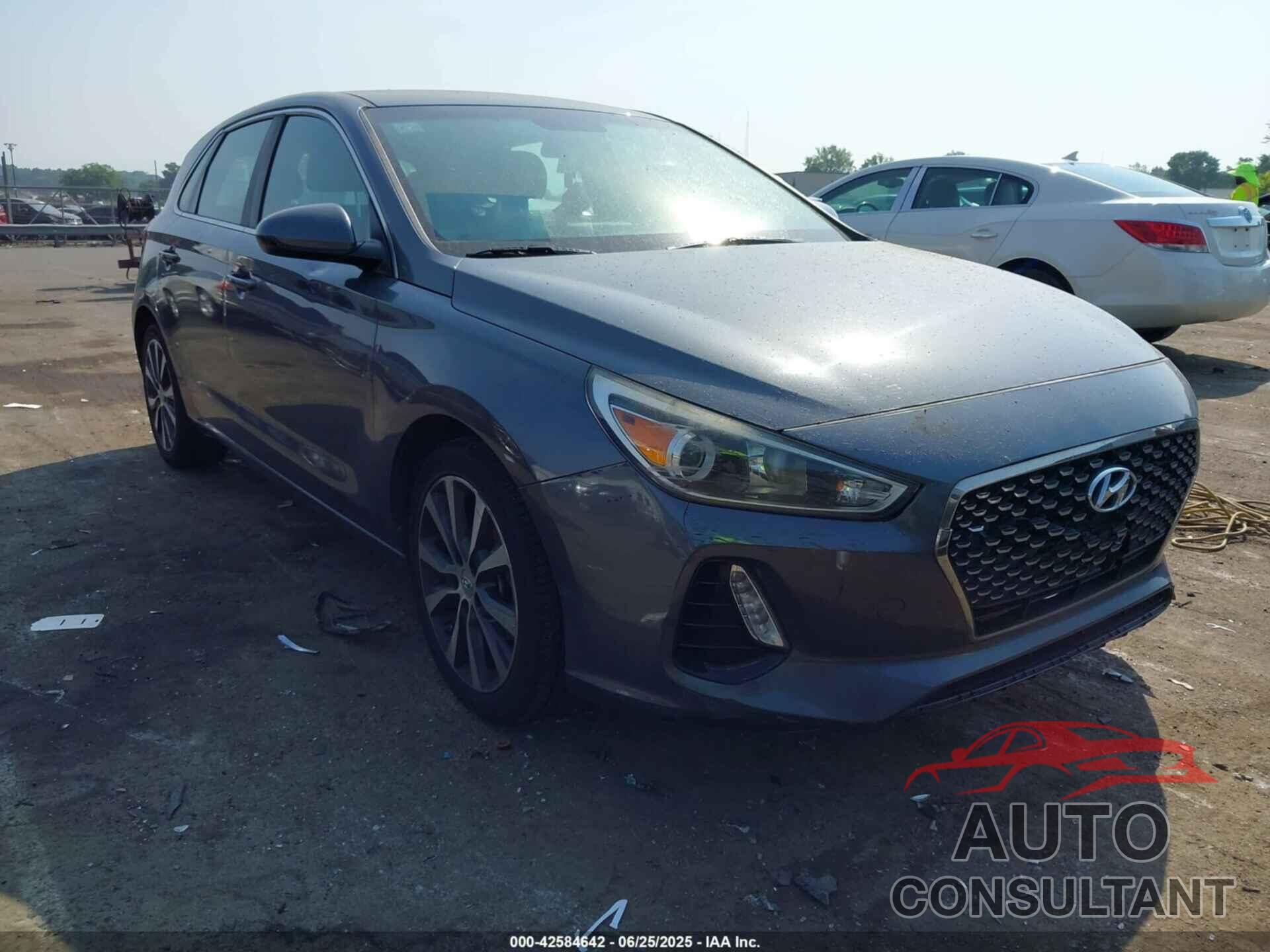 HYUNDAI ELANTRA GT 2018 - KMHH35LE1JU033030