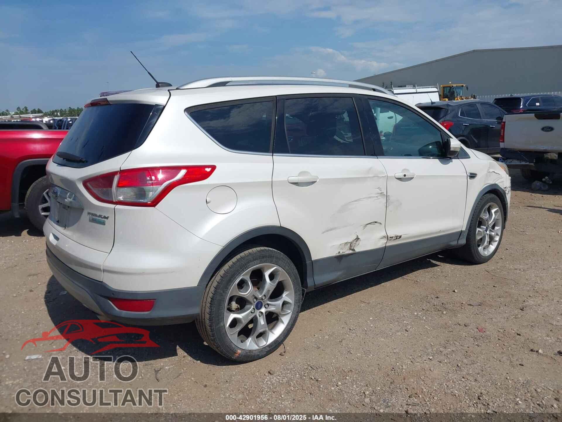 FORD ESCAPE 2016 - 1FMCU0J96GUA96889