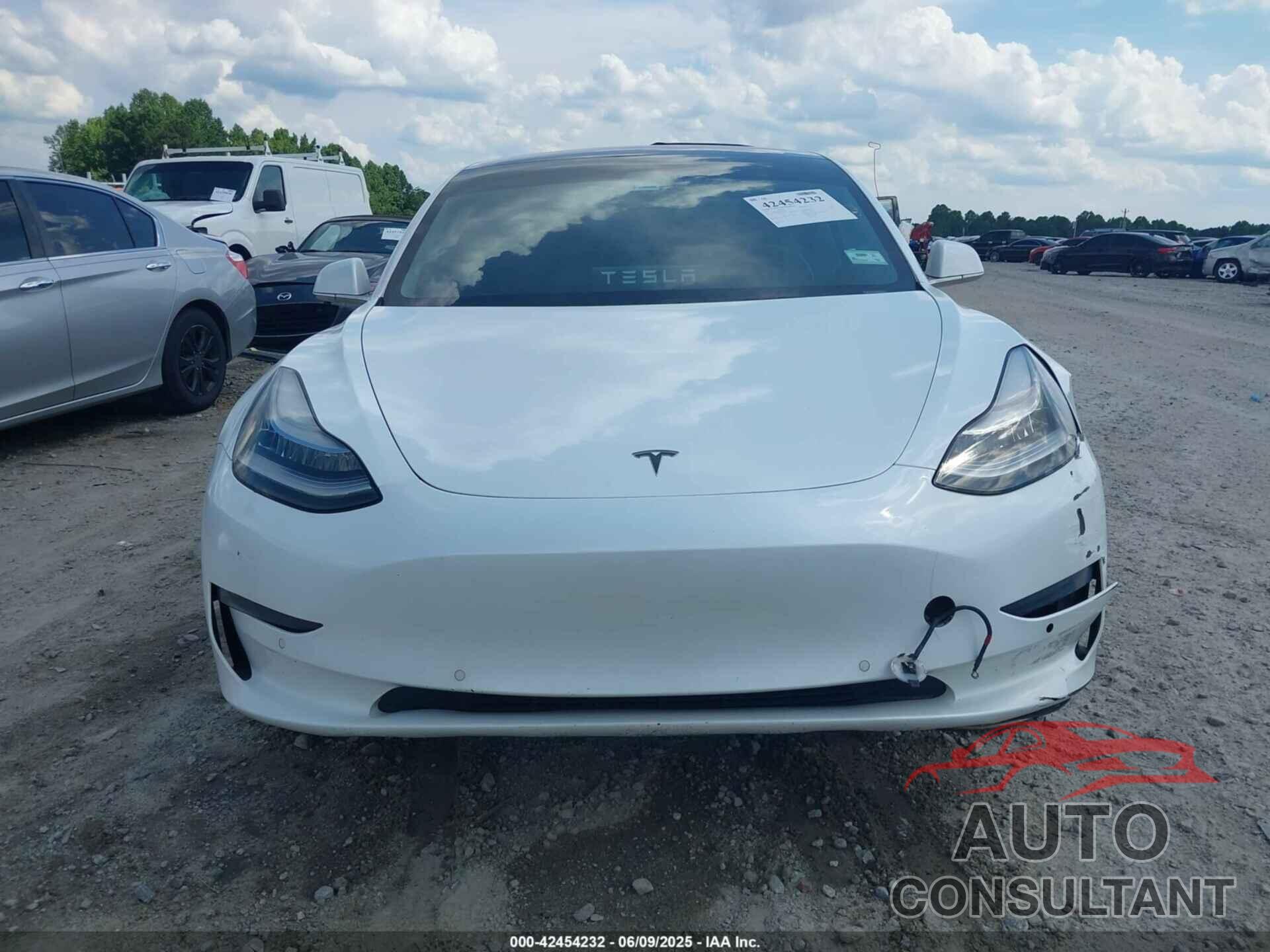 TESLA MODEL 3 2018 - 5YJ3E1EB0JF093846