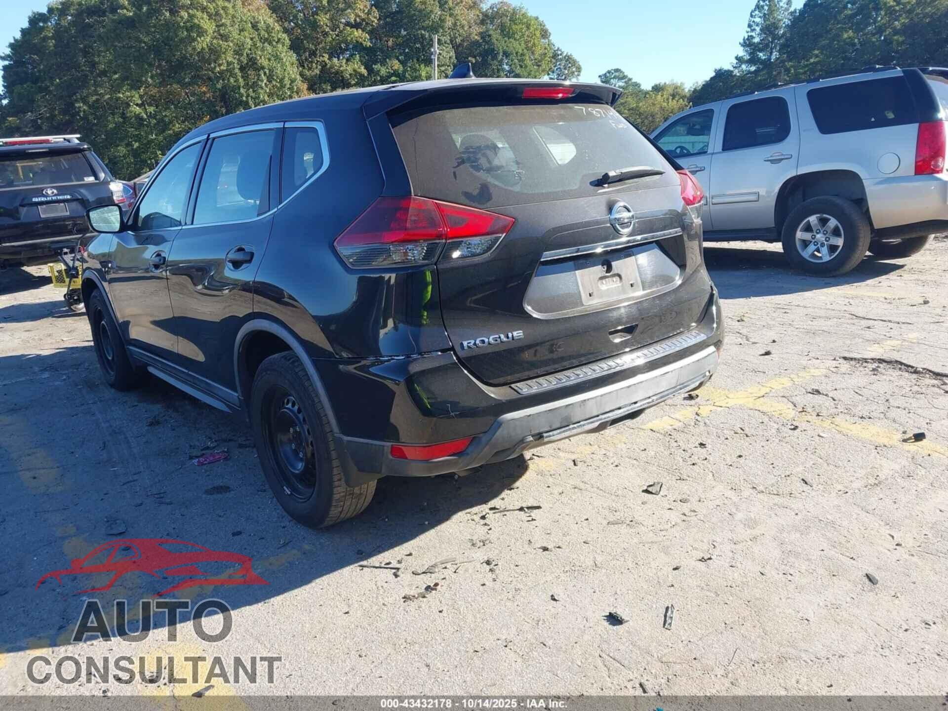 NISSAN ROGUE 2018 - KNMAT2MT7JP559677
