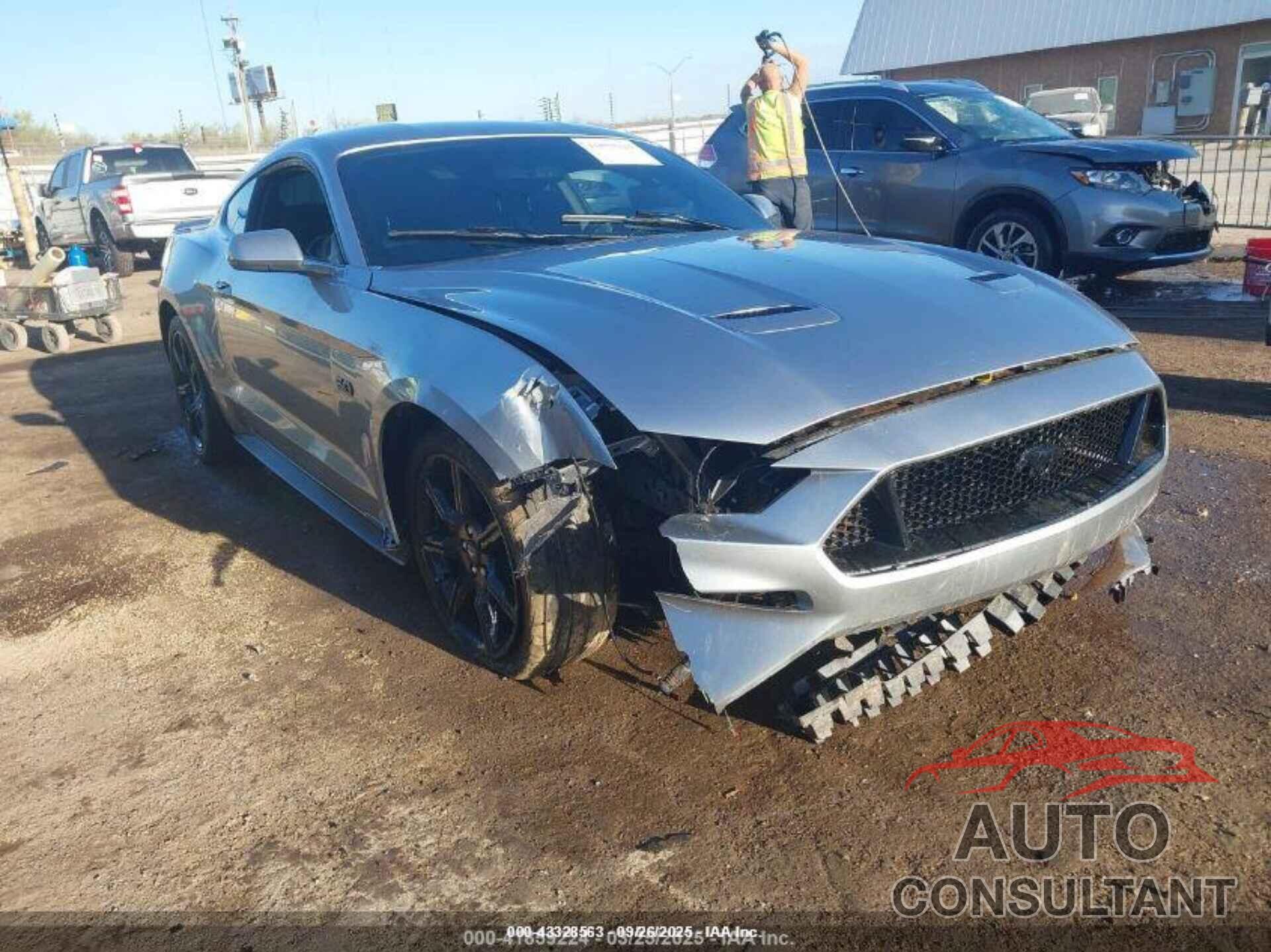 FORD MUSTANG 2020 - 1FA6P8CF3L5176235