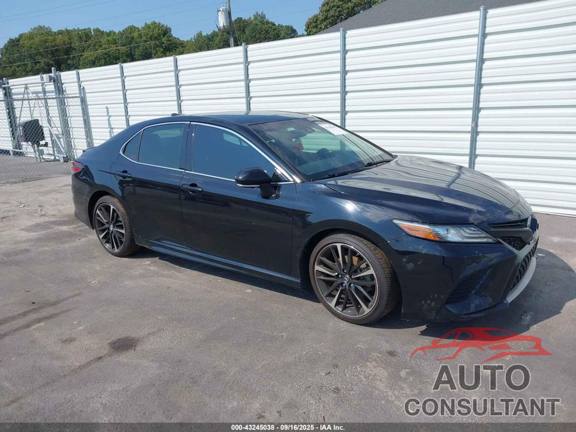 TOYOTA CAMRY 2018 - 4T1BZ1HK4JU009218