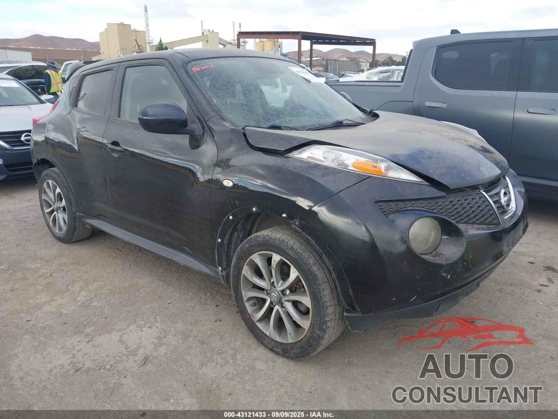 NISSAN JUKE 2013 - JN8AF5MR2DT217129