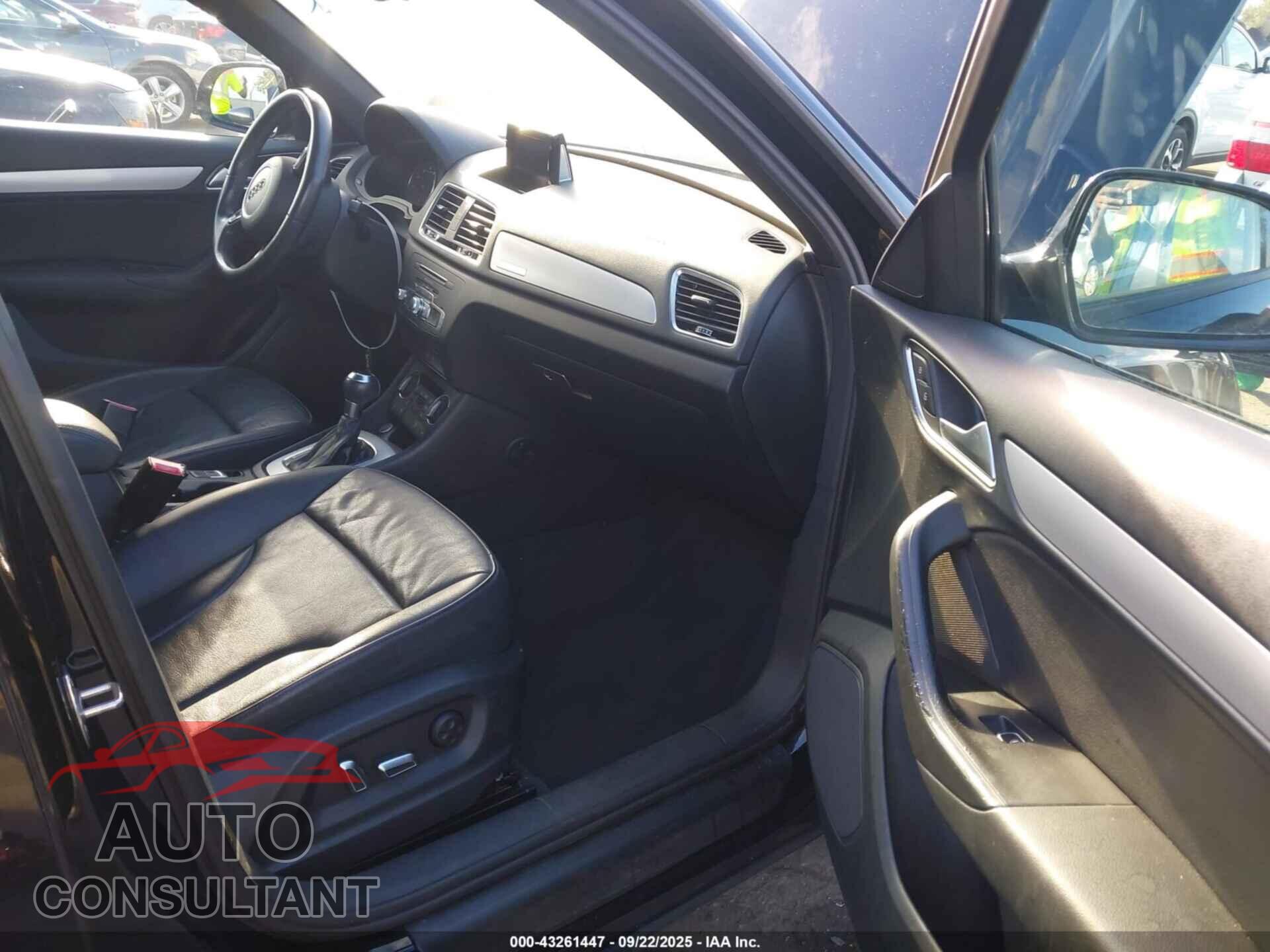 AUDI Q3 2017 - WA1ECCFS3HR005346