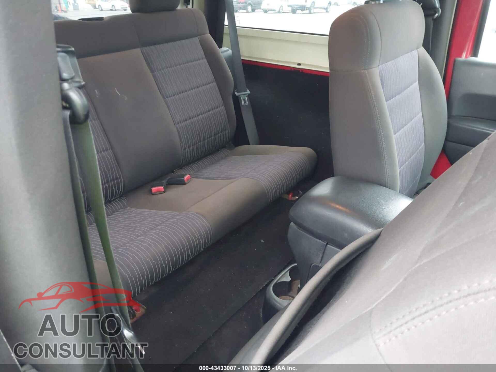 JEEP WRANGLER 2011 - 1J4AA2D13BL501640