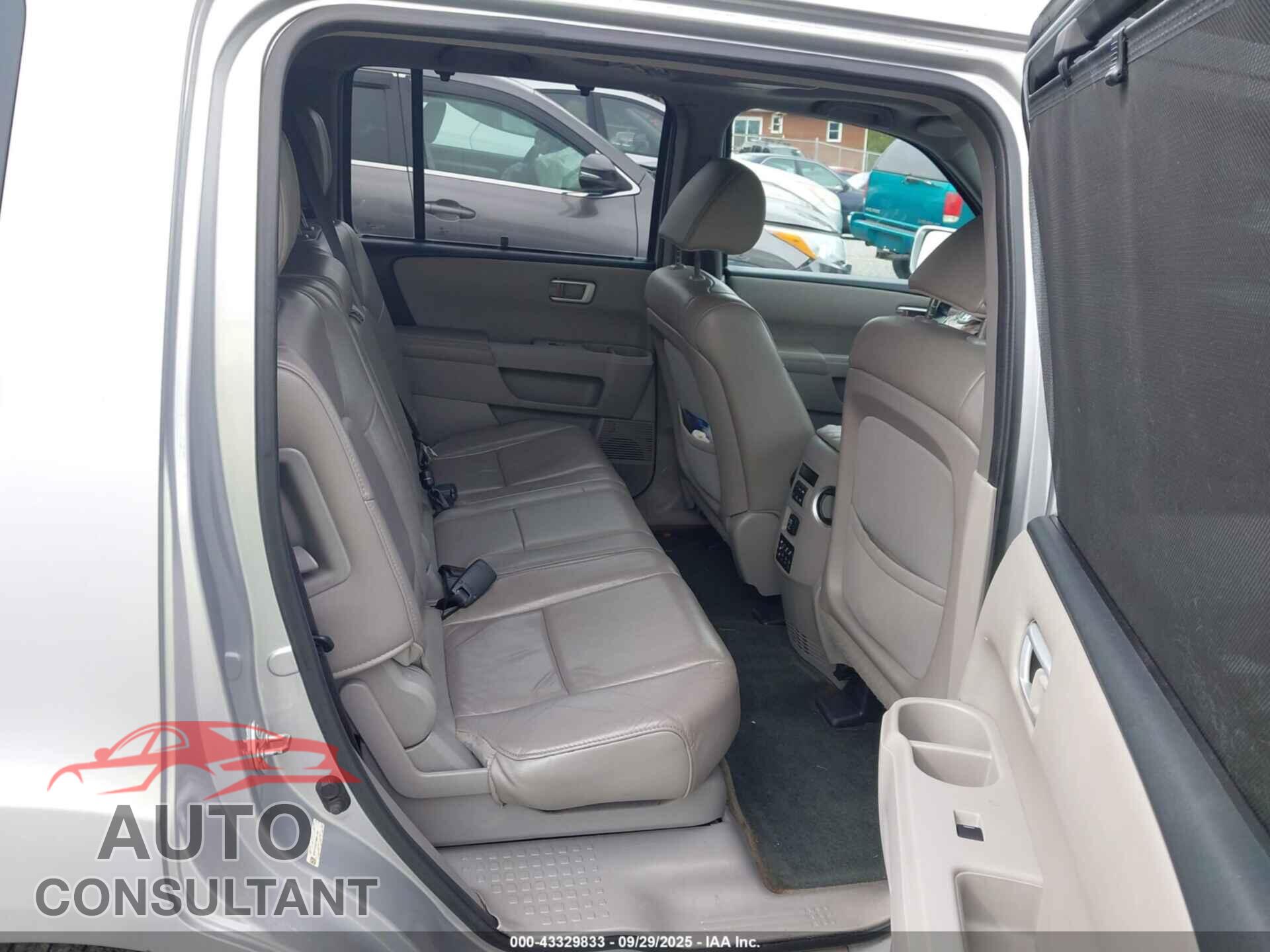 HONDA PILOT 2014 - 5FNYF4H97EB051760