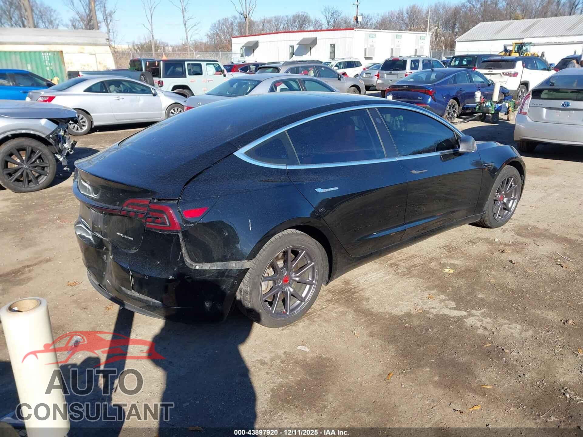 TESLA MODEL 3 2018 - 5YJ3E1EB9JF182394
