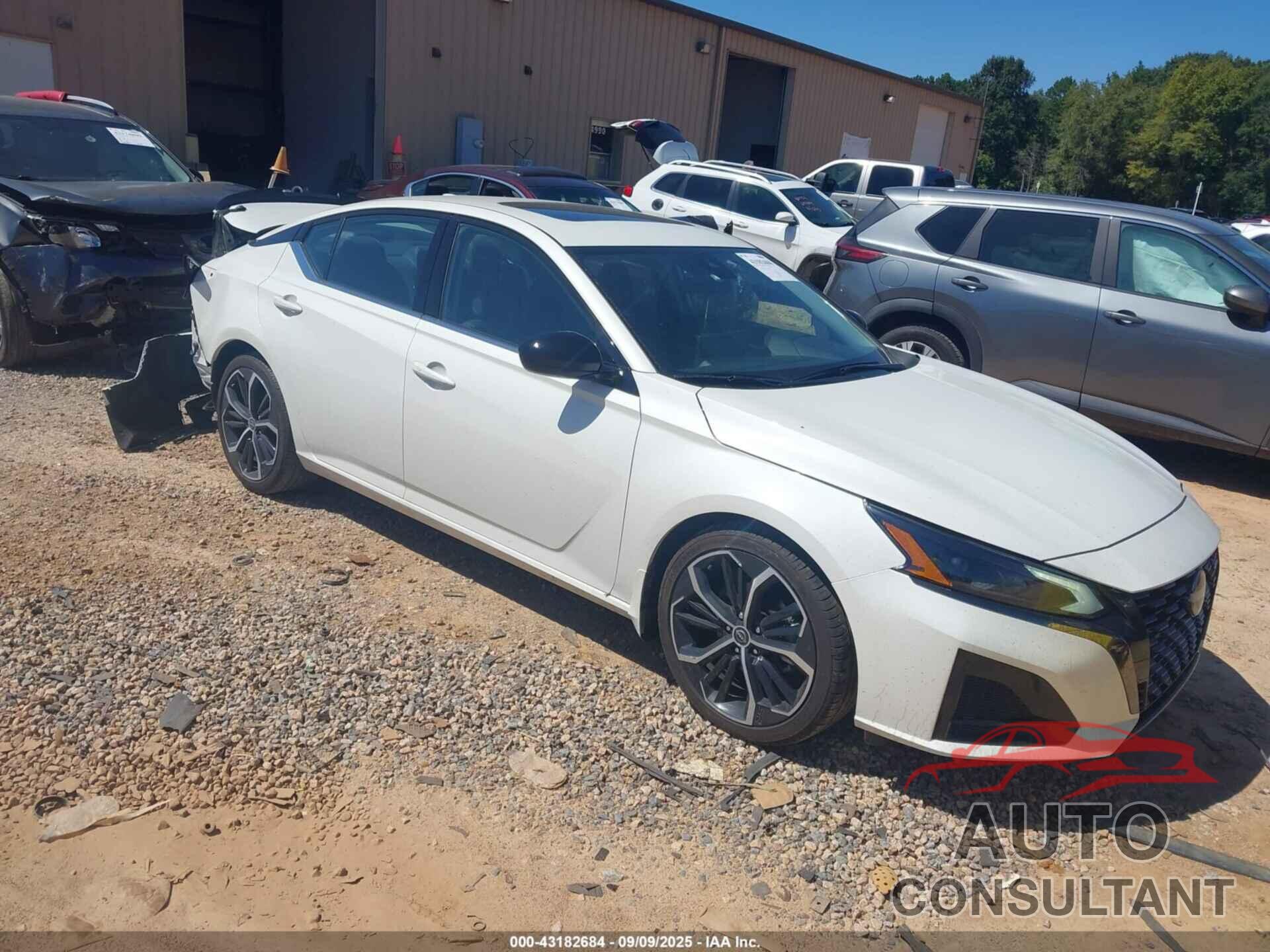 NISSAN ALTIMA 2024 - 1N4BL4CV0RN422578