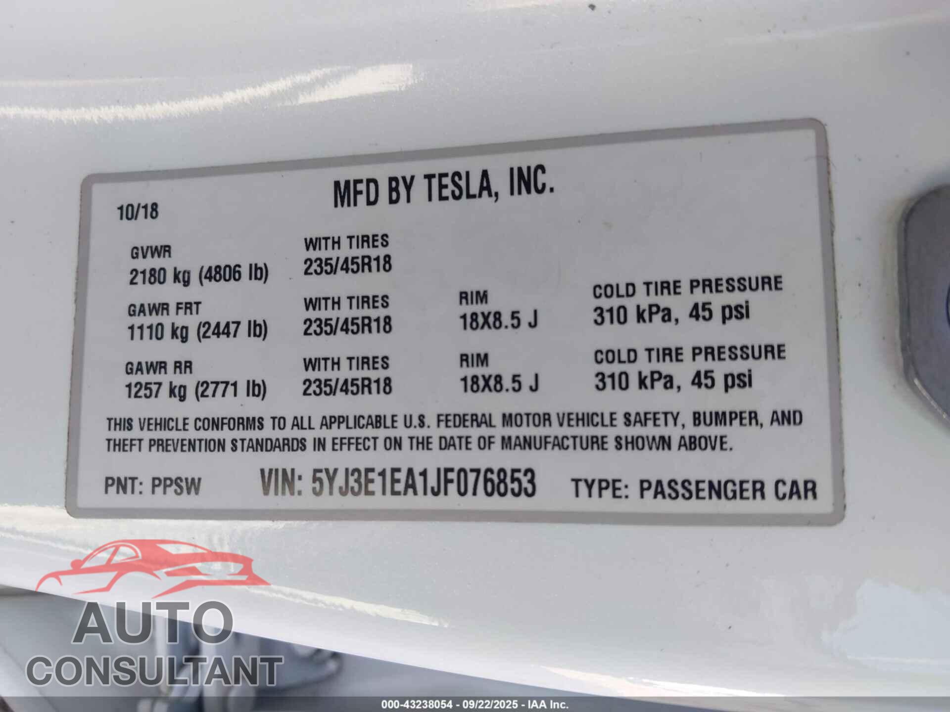 TESLA MODEL 3 2018 - 5YJ3E1EA1JF076853