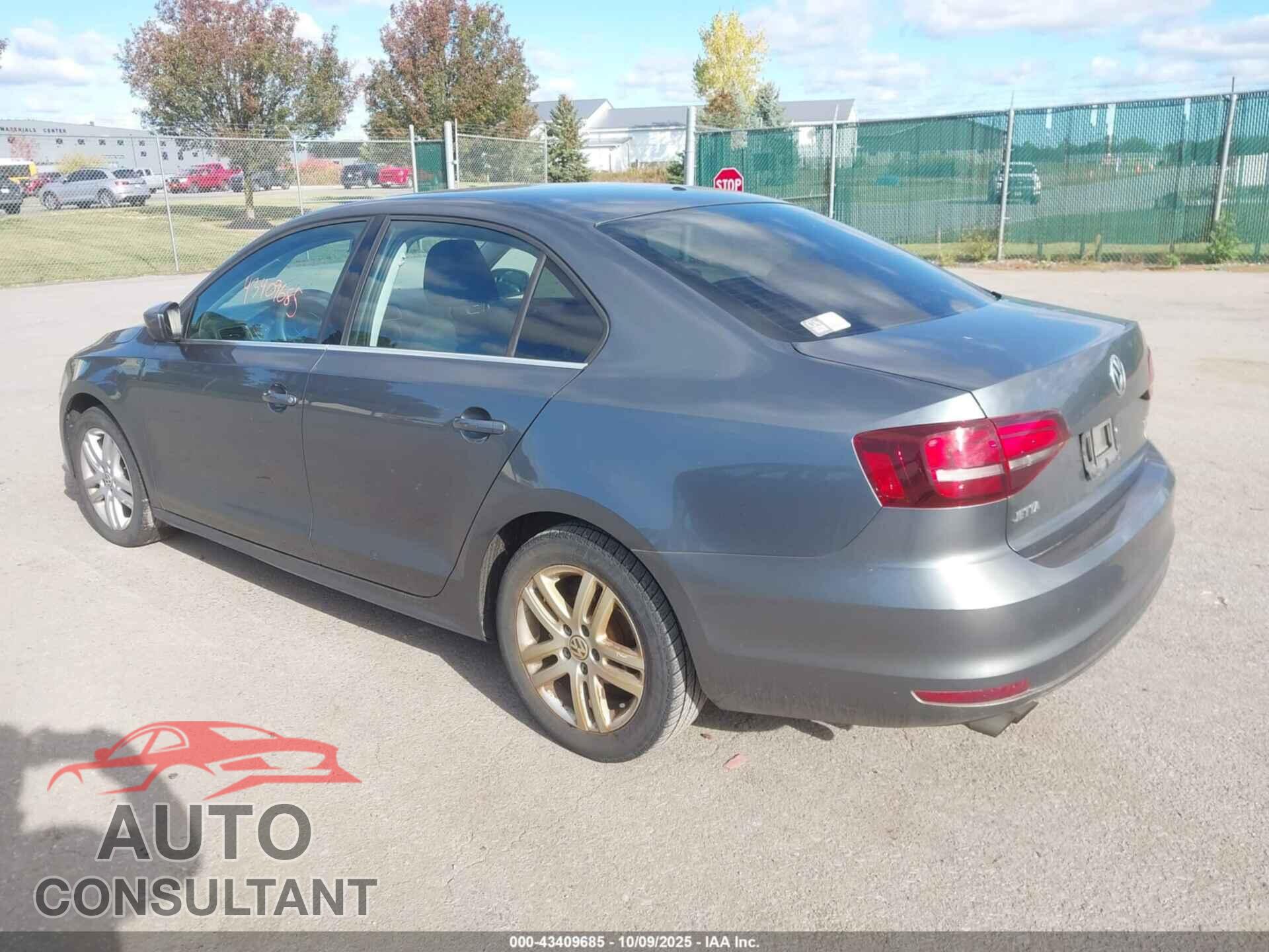 VOLKSWAGEN JETTA 2017 - 3VW2B7AJ3HM367371