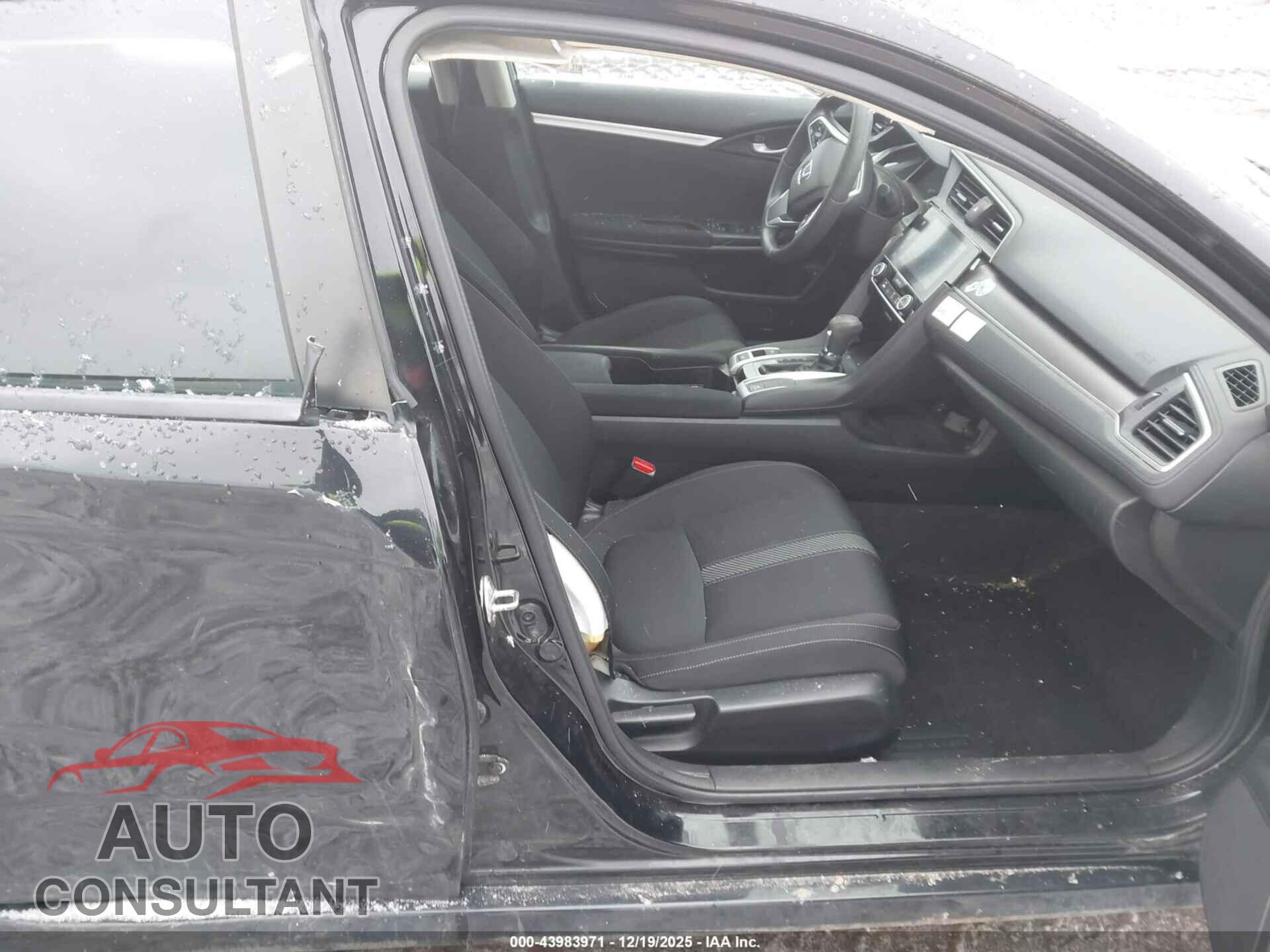 HONDA CIVIC 2018 - 2HGFC2F75JH557521