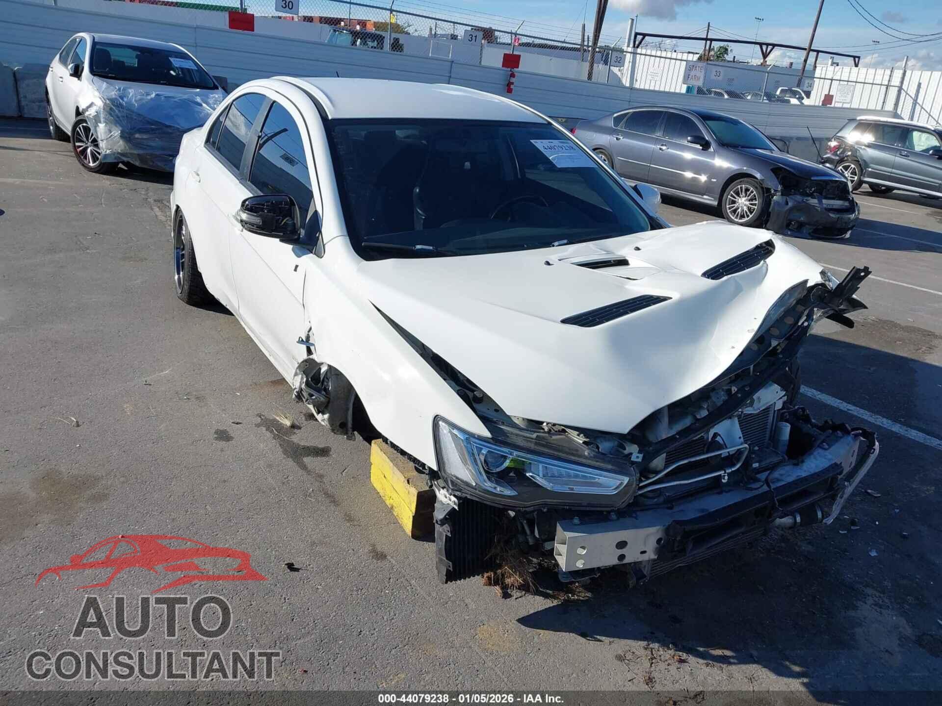 MITSUBISHI LANCER EVOLUTION 2015 - JA32W8FV2FU018220