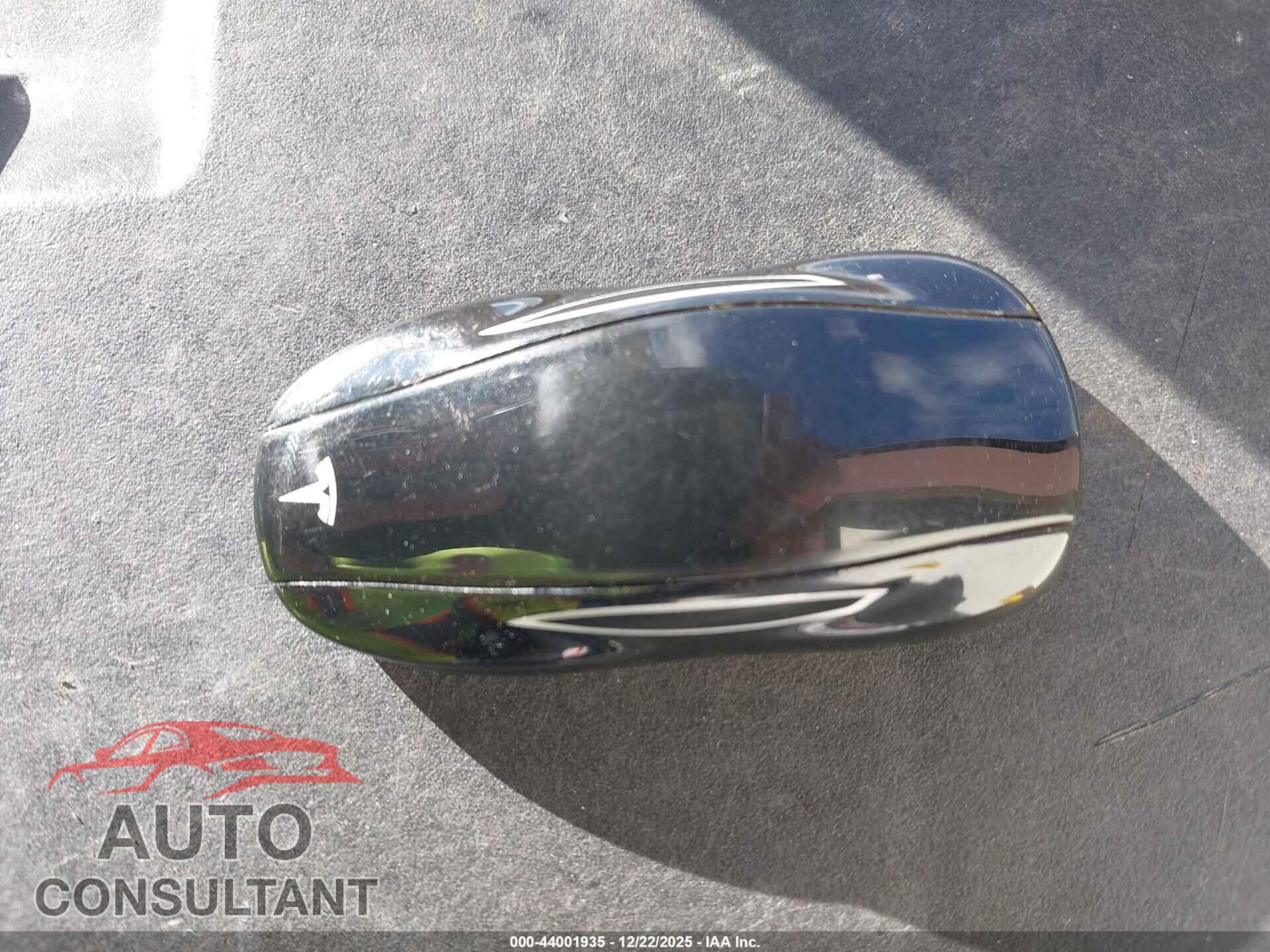 TESLA MODEL S 2015 - 5YJSA1H20FF084994