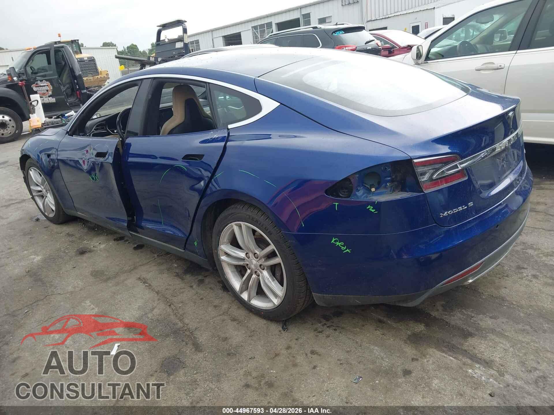 TESLA MODEL S 2015 - 5YJSA1E25FF101311
