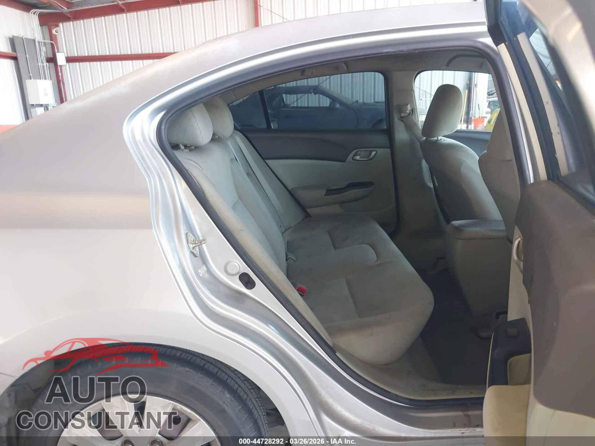 HONDA CIVIC 2012 - 2HGFB2F59CH590235