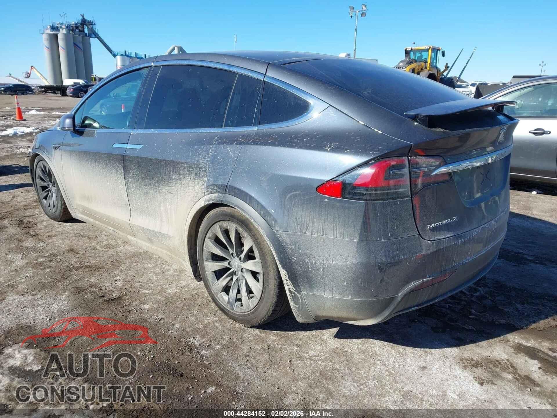 TESLA MODEL X 2017 - 5YJXCBE21HF055095