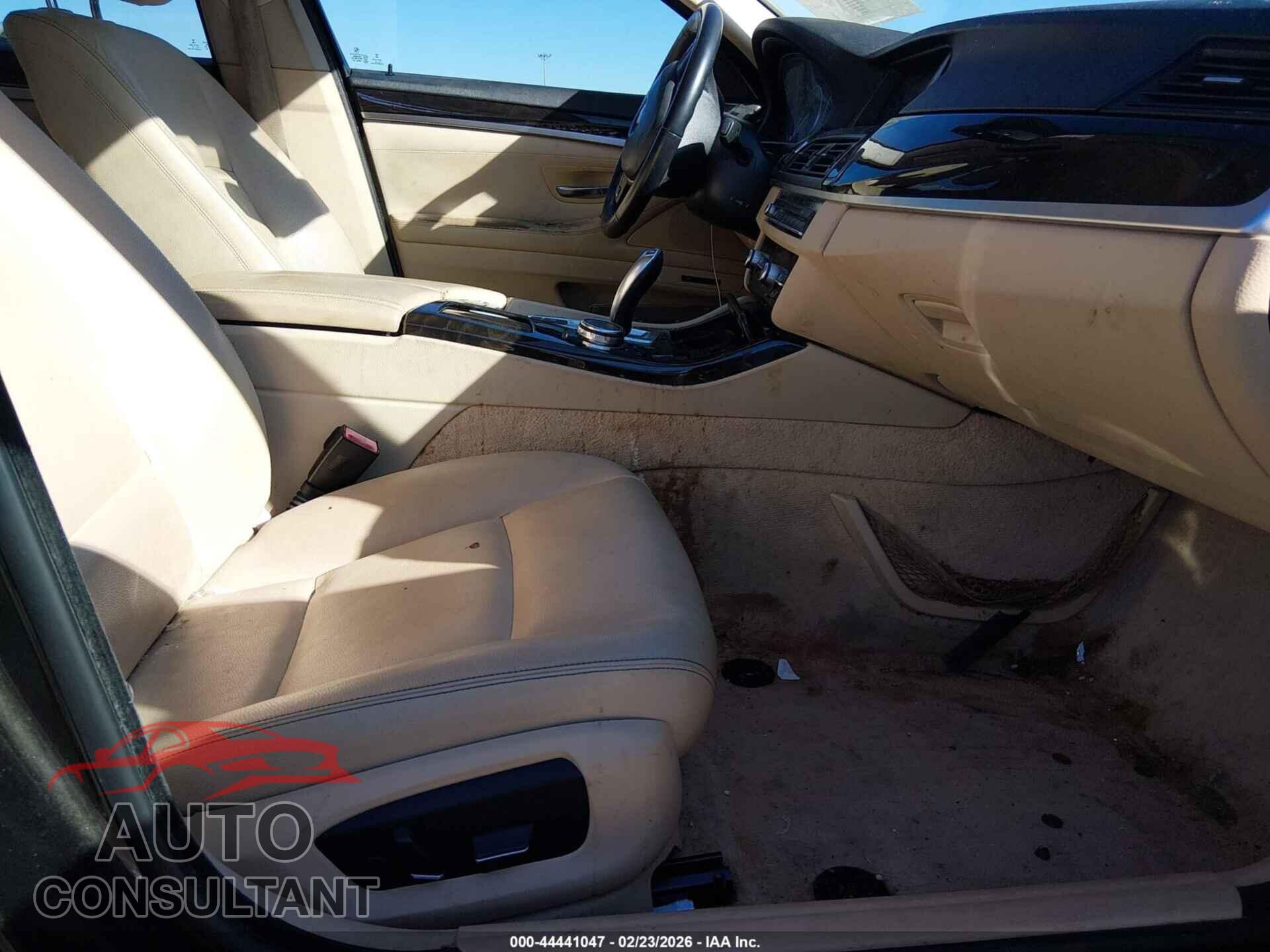 BMW 528I 2015 - WBA5A5C59FD524642