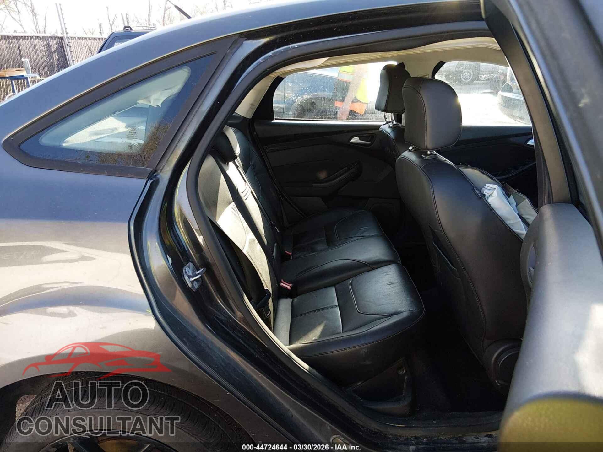 FORD FOCUS 2016 - 1FADP3F21GL290691