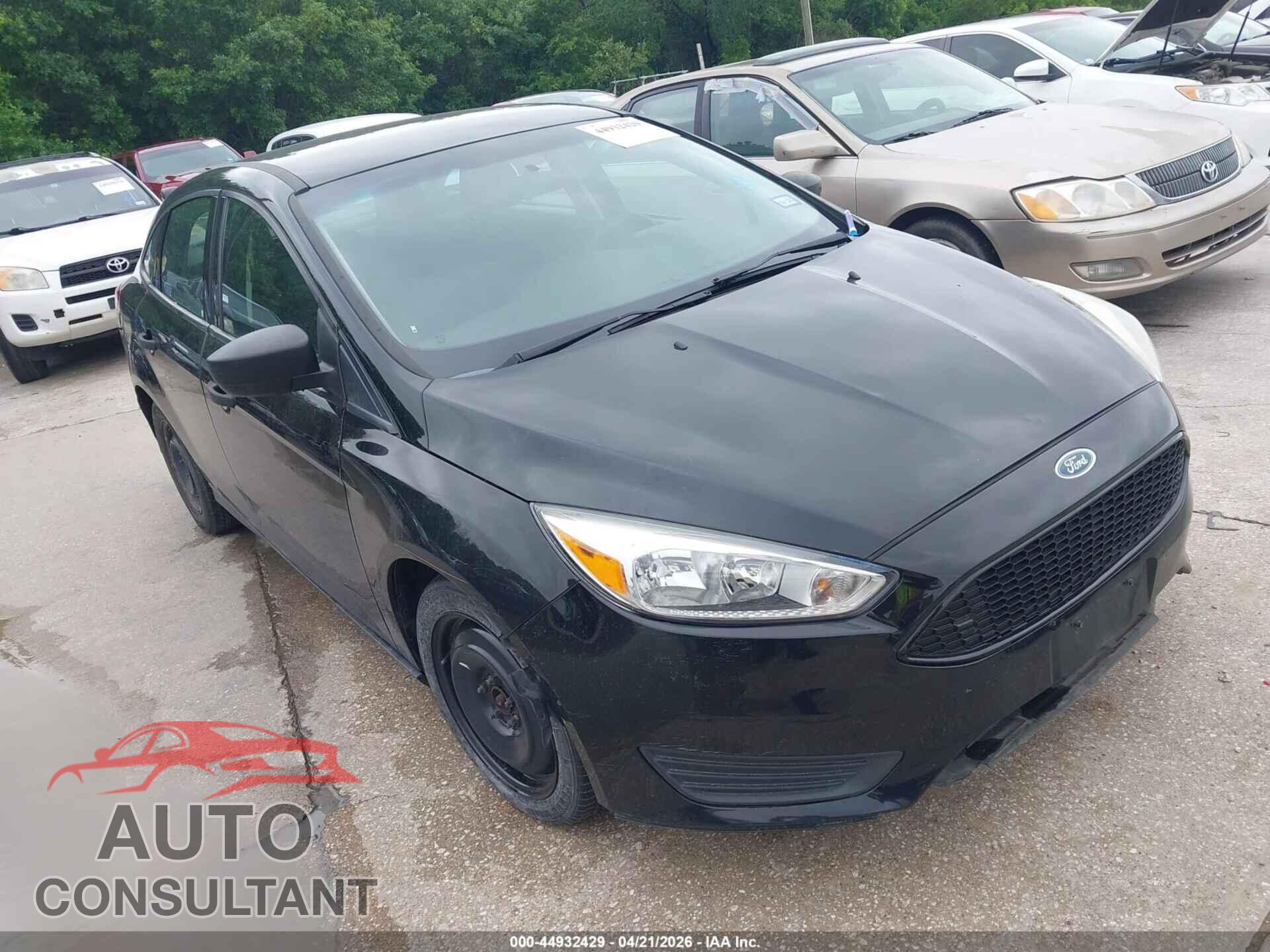 FORD FOCUS 2017 - 1FADP3E29HL234856