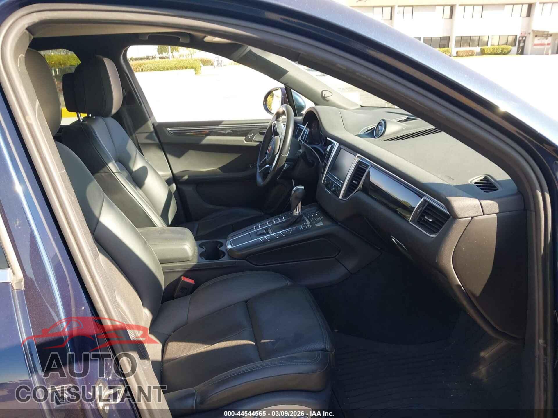 PORSCHE MACAN 2015 - WP1AB2A58FLB61710