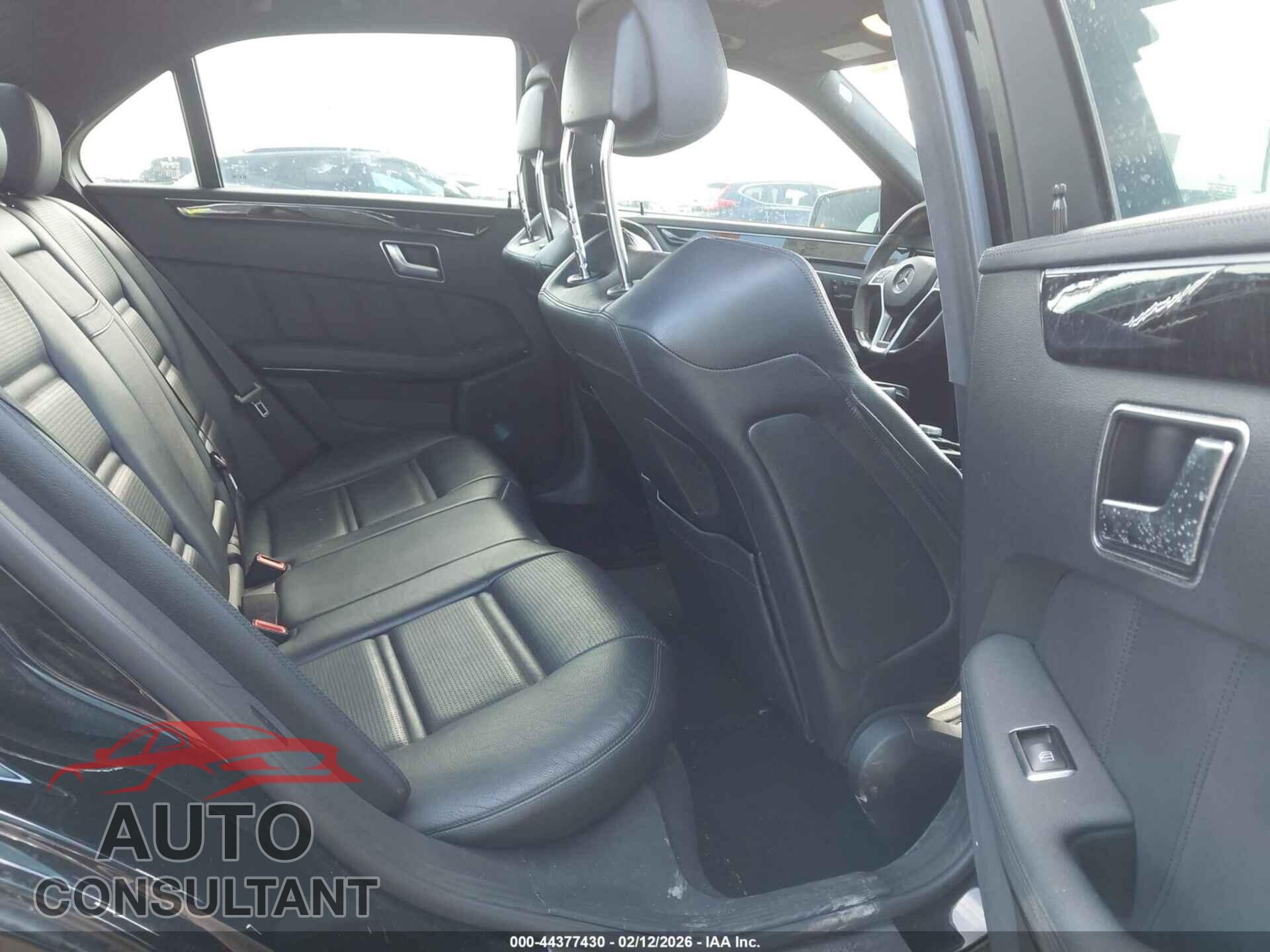 MERCEDES-BENZ E 63 AMG 2012 - WDDHF7EB2CA659903