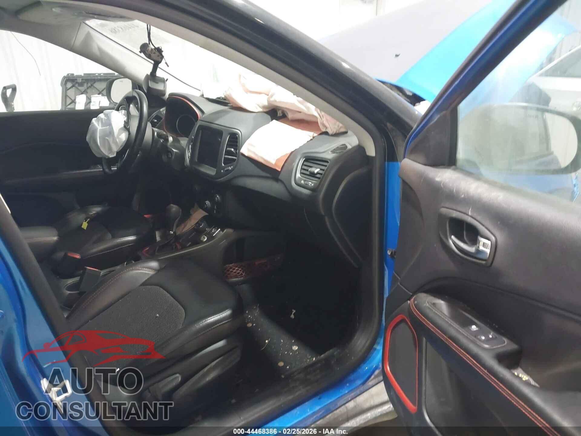 JEEP COMPASS 2018 - 3C4NJDDB5JT485598