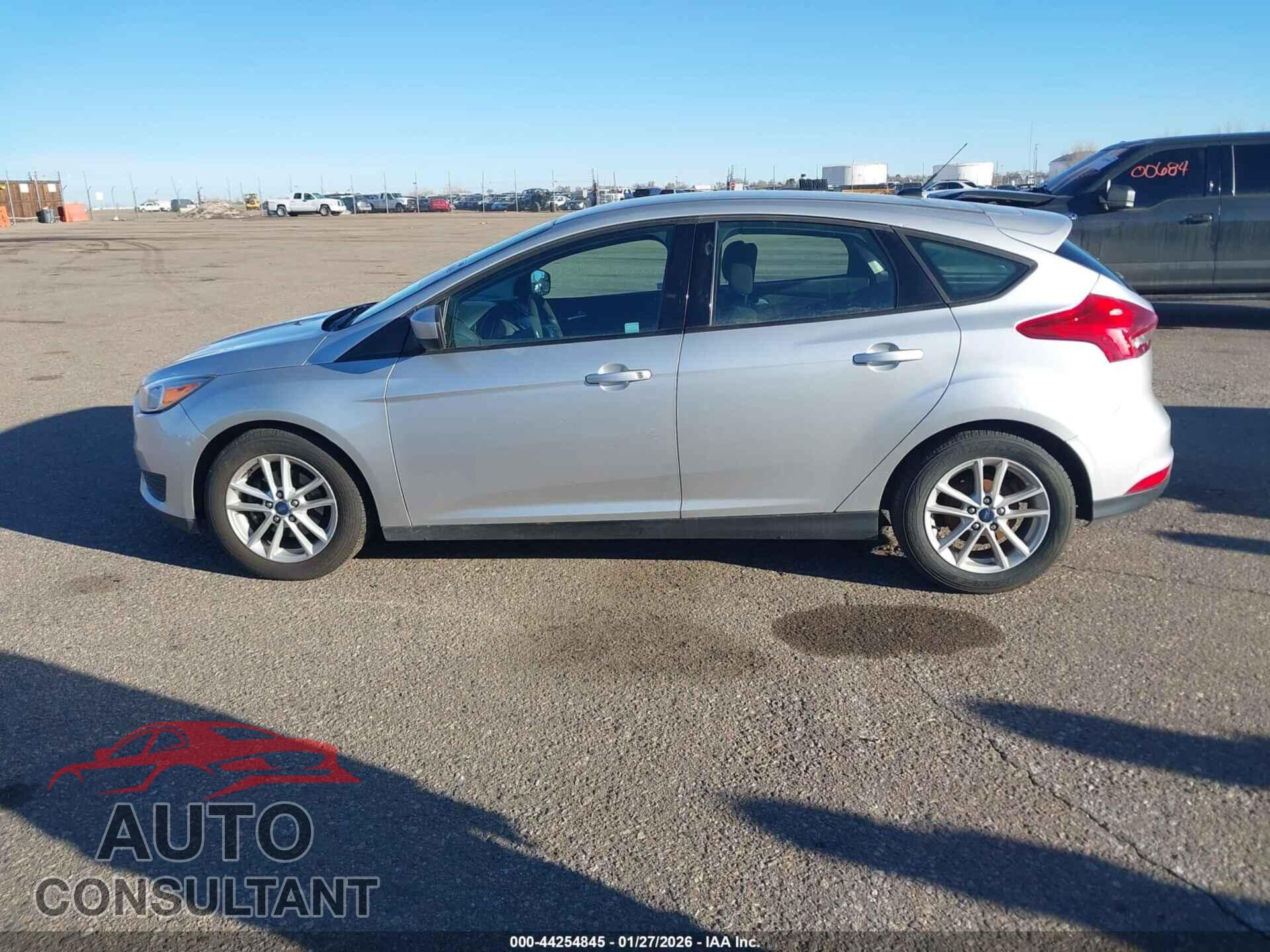 FORD FOCUS 2018 - 1FADP3K24JL331151
