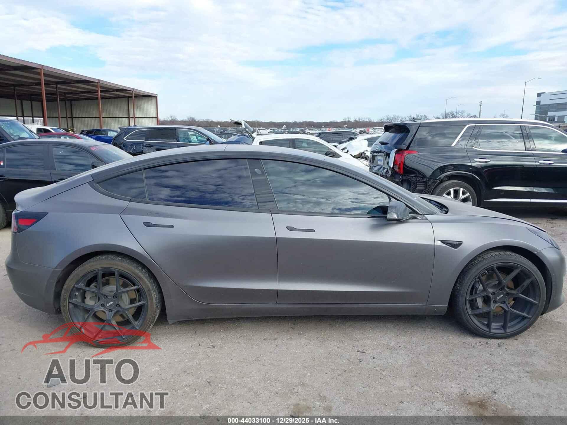 TESLA MODEL 3 2019 - 5YJ3E1EB9KF192313