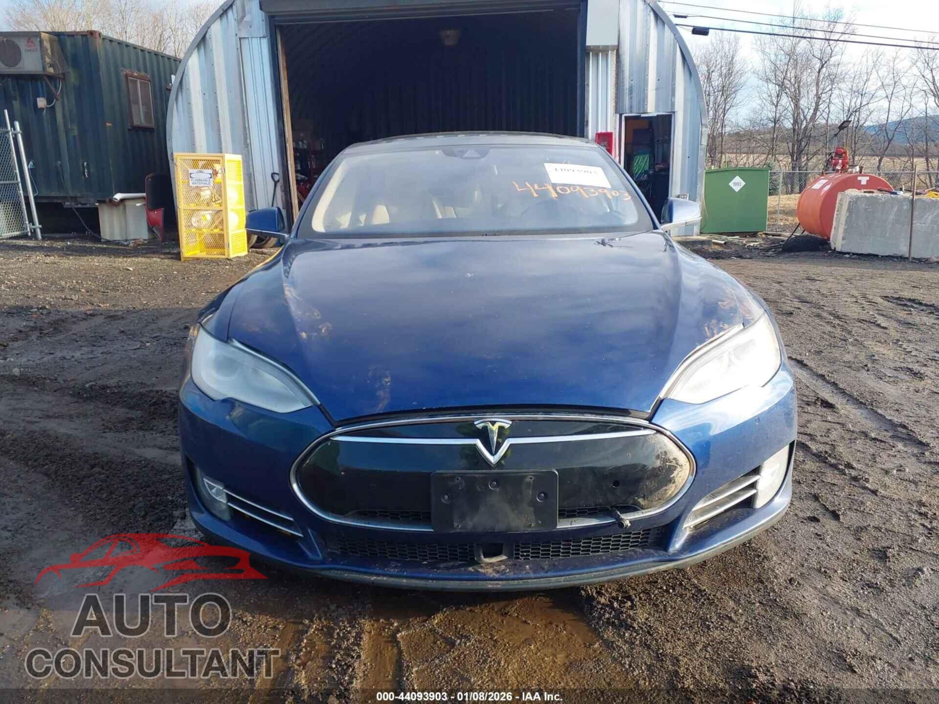 TESLA MODEL S 2015 - 5YJSA1E26FF109109