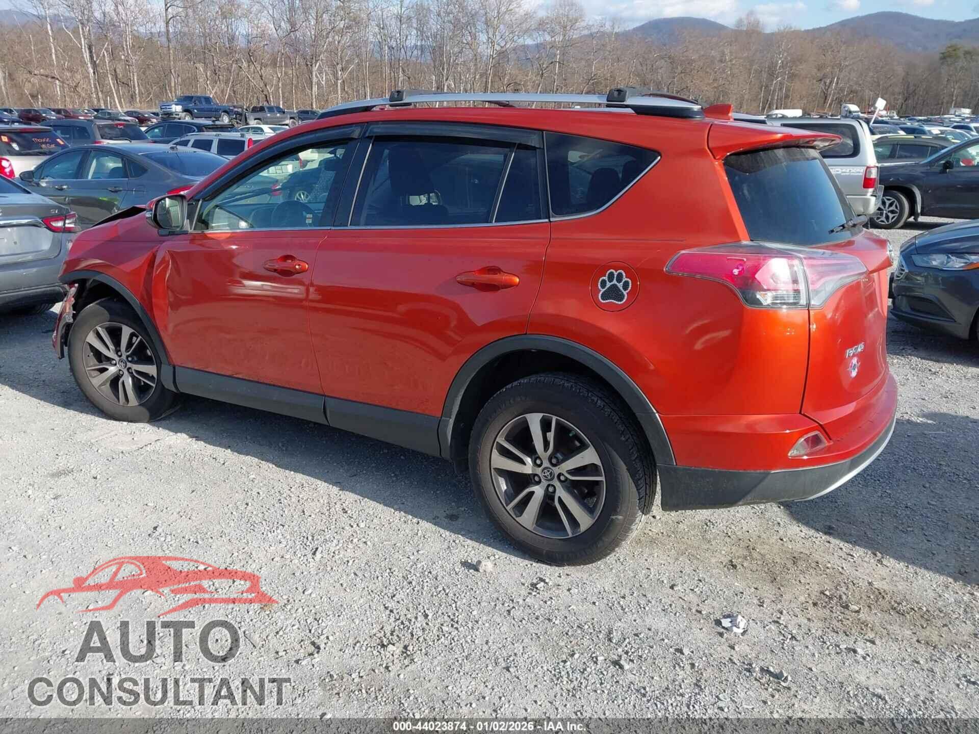 TOYOTA RAV4 2016 - JTMRFREV0GJ074389